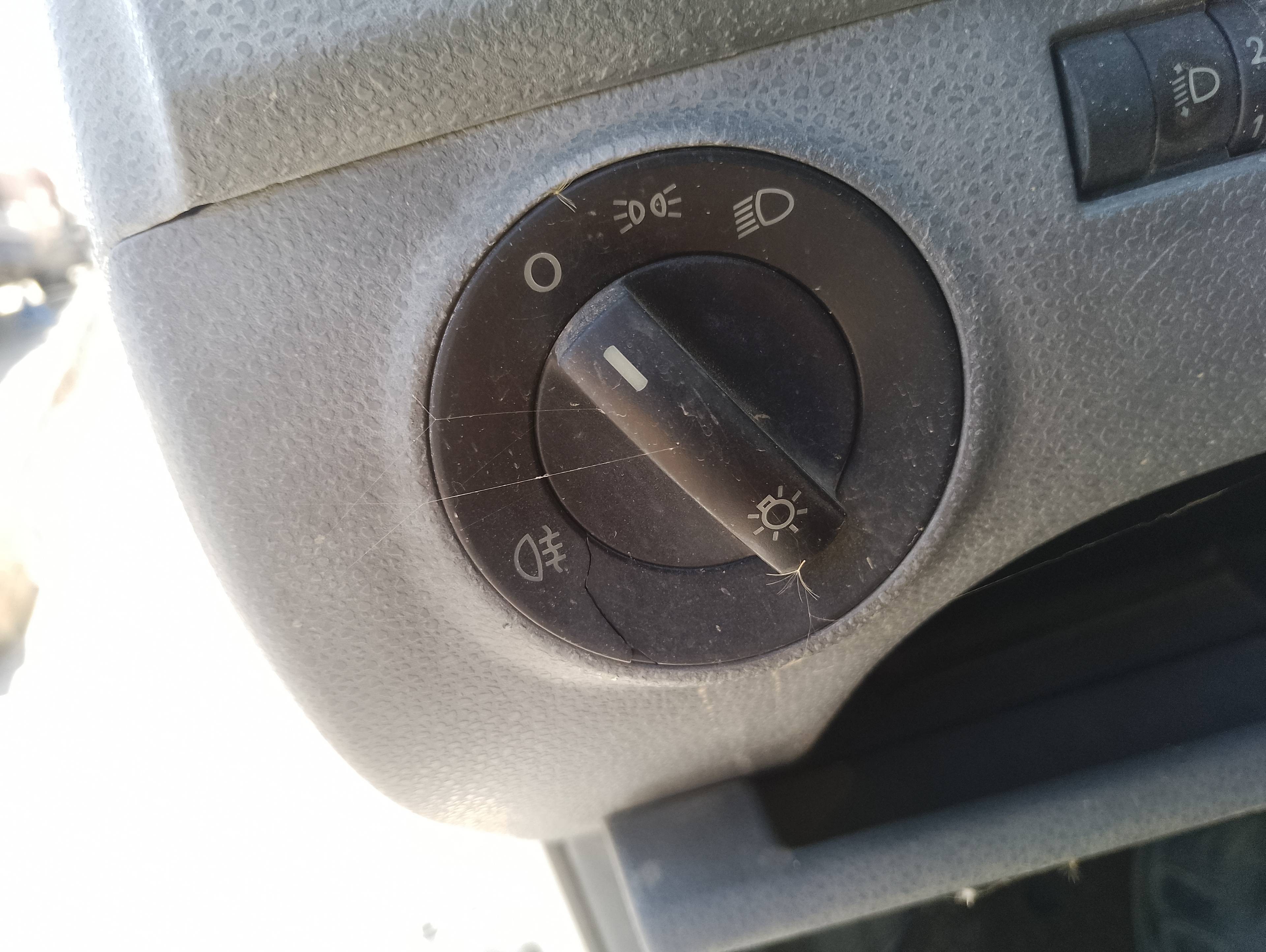 Recambio de mando luces para volkswagen polo (9n1) conceptline referencia OEM IAM   