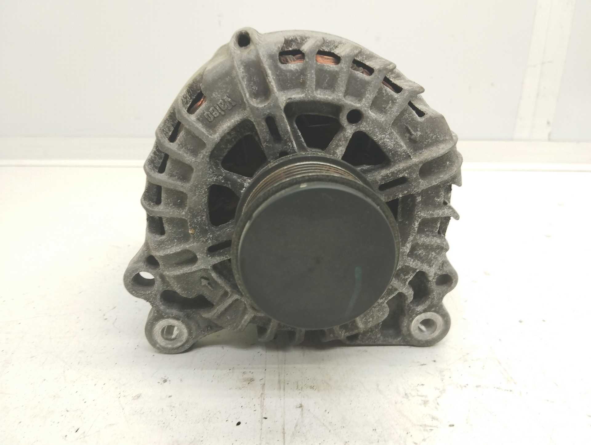 Recambio de alternador para audi a3 (8p) 1.6 tdi ambiente referencia OEM IAM 03L903023A TG14C031 VALEO