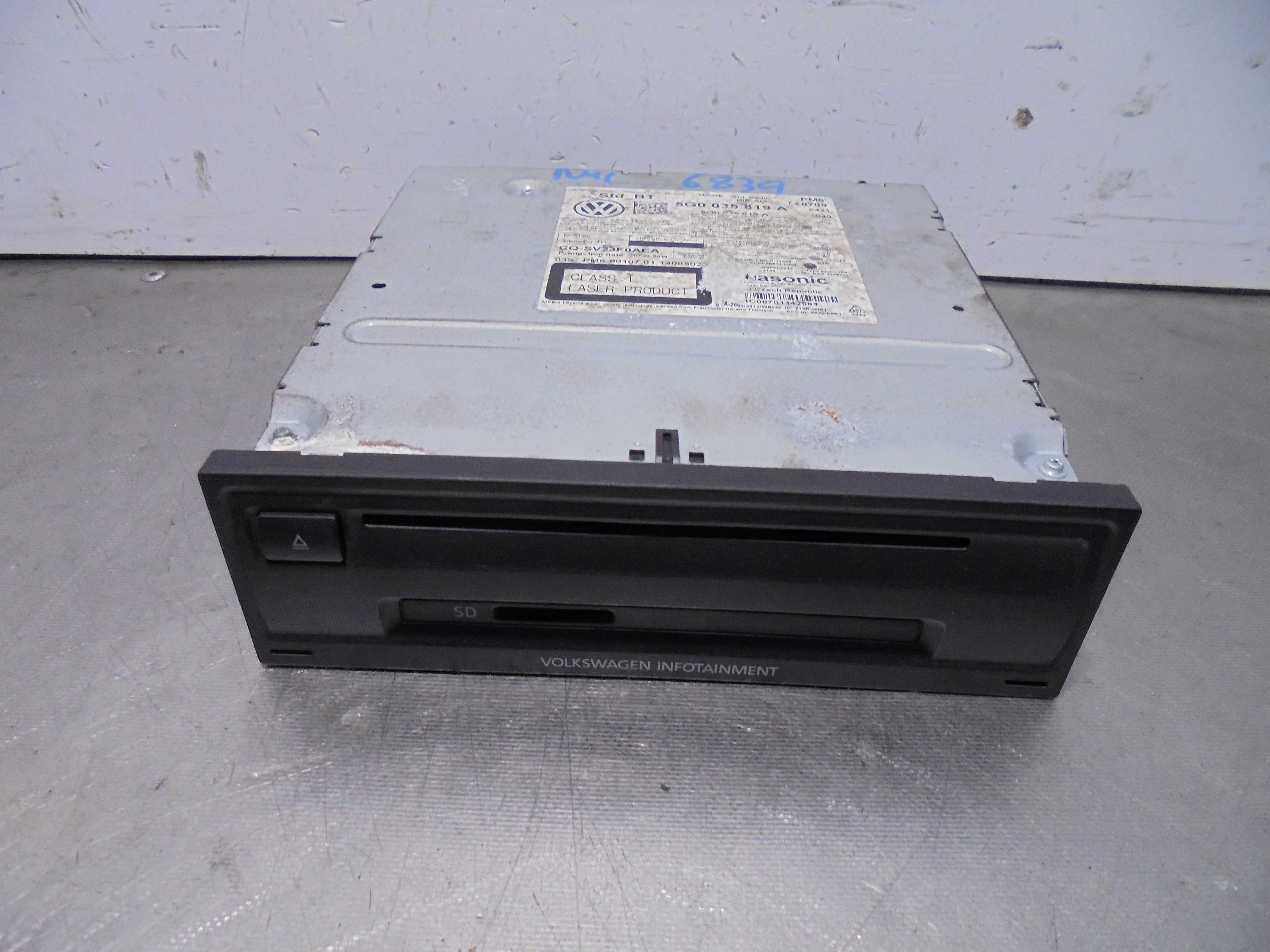 Recambio de cargador de cd para volkswagen golf vii lim. (5g1) 1.6 tdi dpf referencia OEM IAM  PANASONIC 