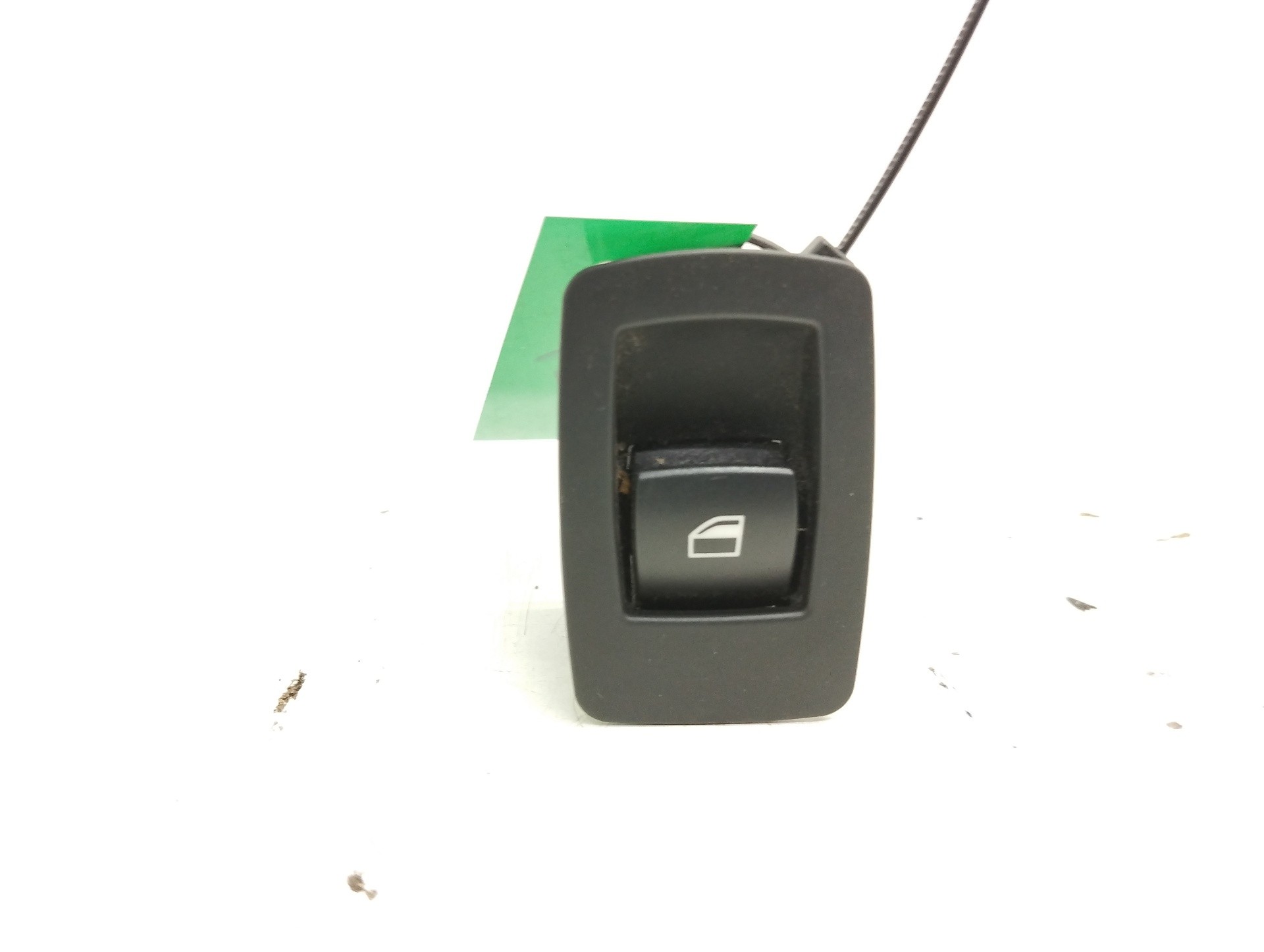 Recambio de mando elevalunas trasero derecho para bmw serie 1 berlina (e81/e87) 118d referencia OEM IAM 61316945874 DELPHI 