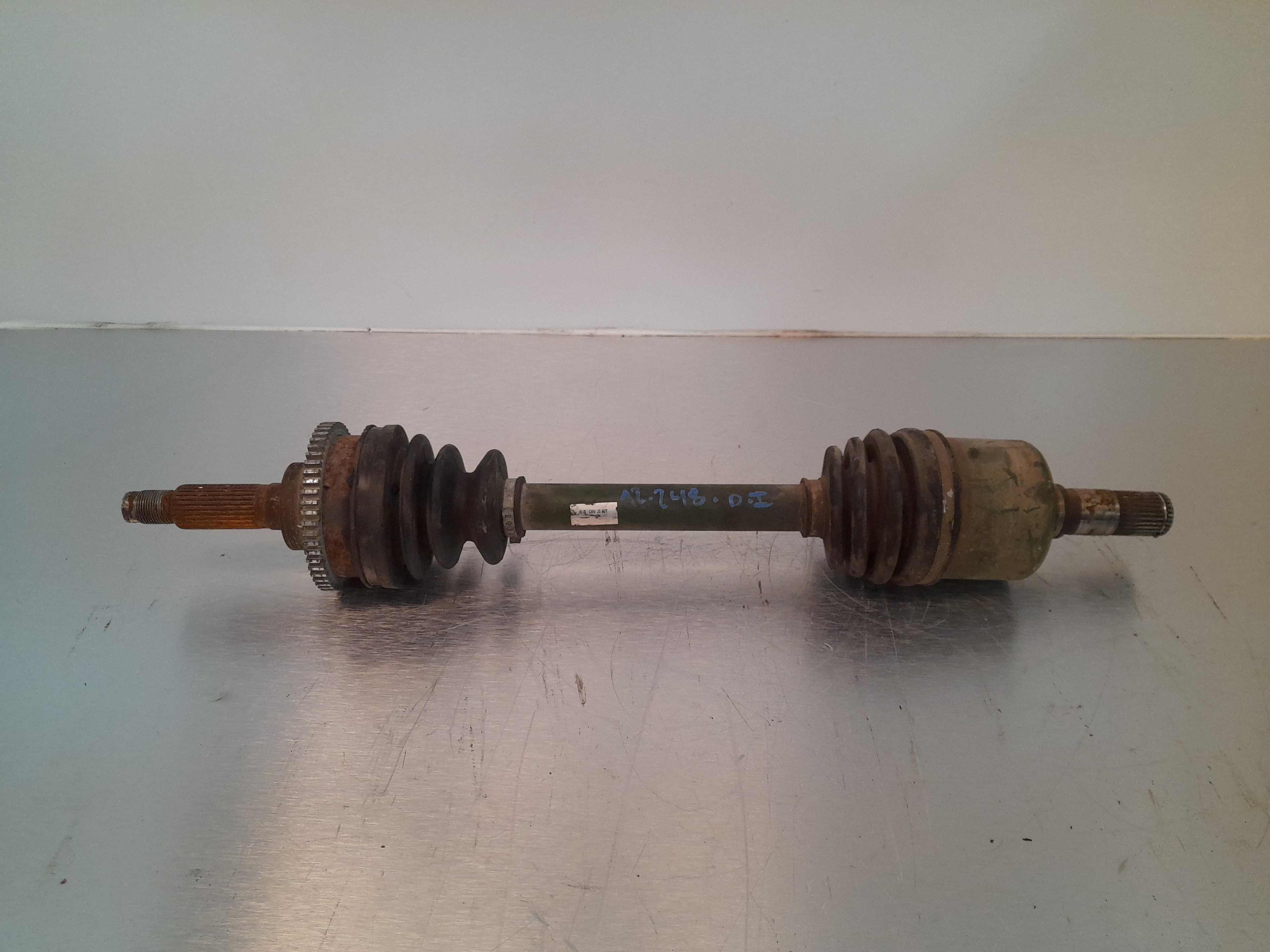Recambio de transmision delantera izquierda para kia carnival ii 2.9 cdri ex referencia OEM IAM   