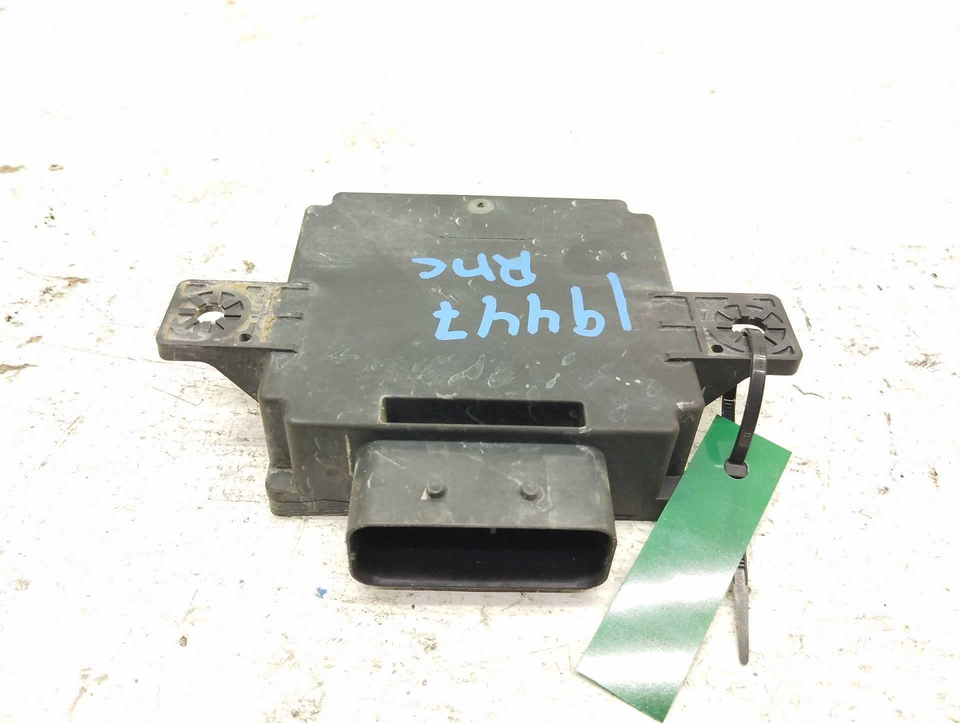 Recambio de modulo electronico para mazda cx-5 center-line 2wd referencia OEM IAM PE0318572  