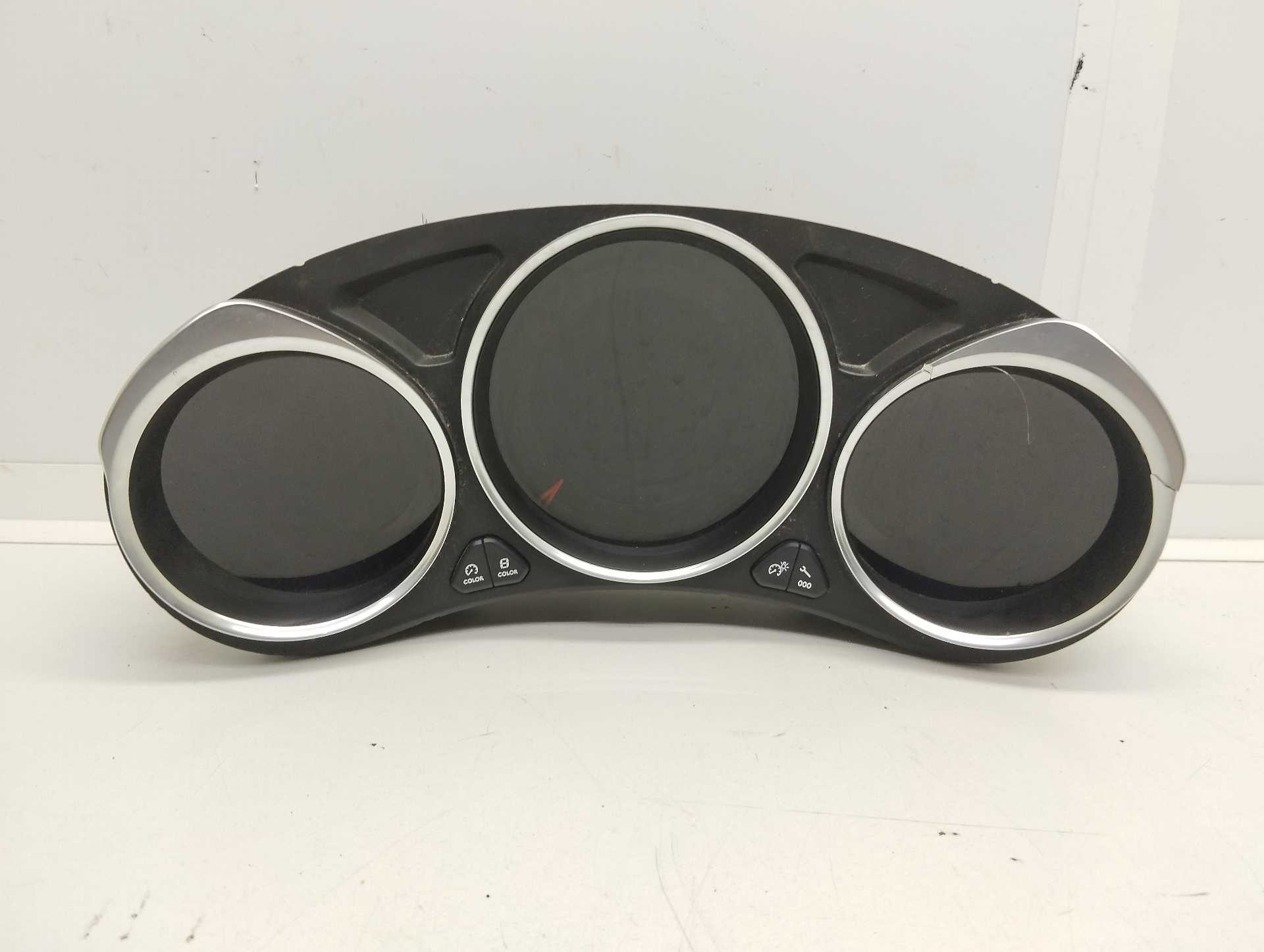 Recambio de cuadro instrumentos para ds 4 basis referencia OEM IAM 9823467380 A2C13856700 CONTINENTAL