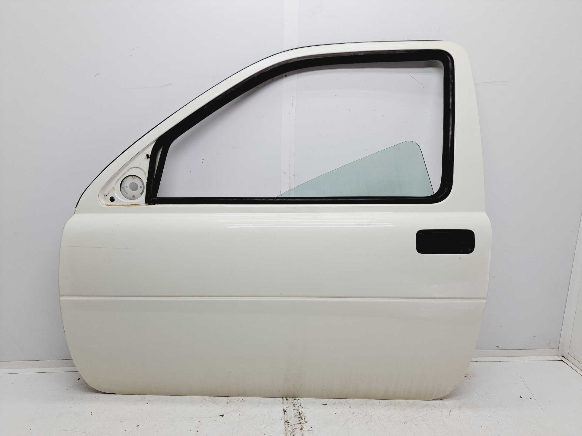 Recambio de puerta delantera izquierda para land rover freelander baikal referencia OEM IAM   