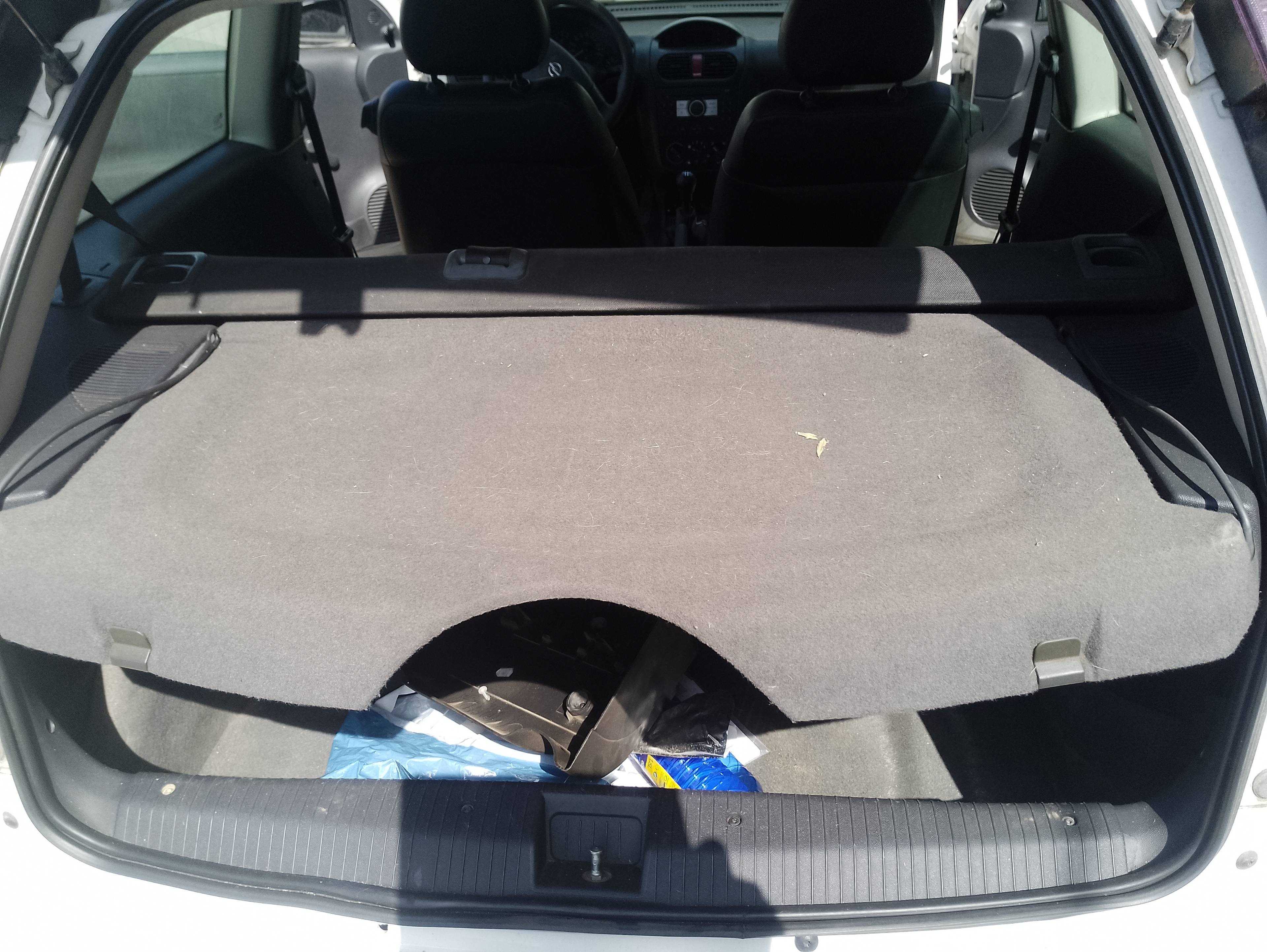 Recambio de bandeja trasera para opel corsa c blue line referencia OEM IAM   