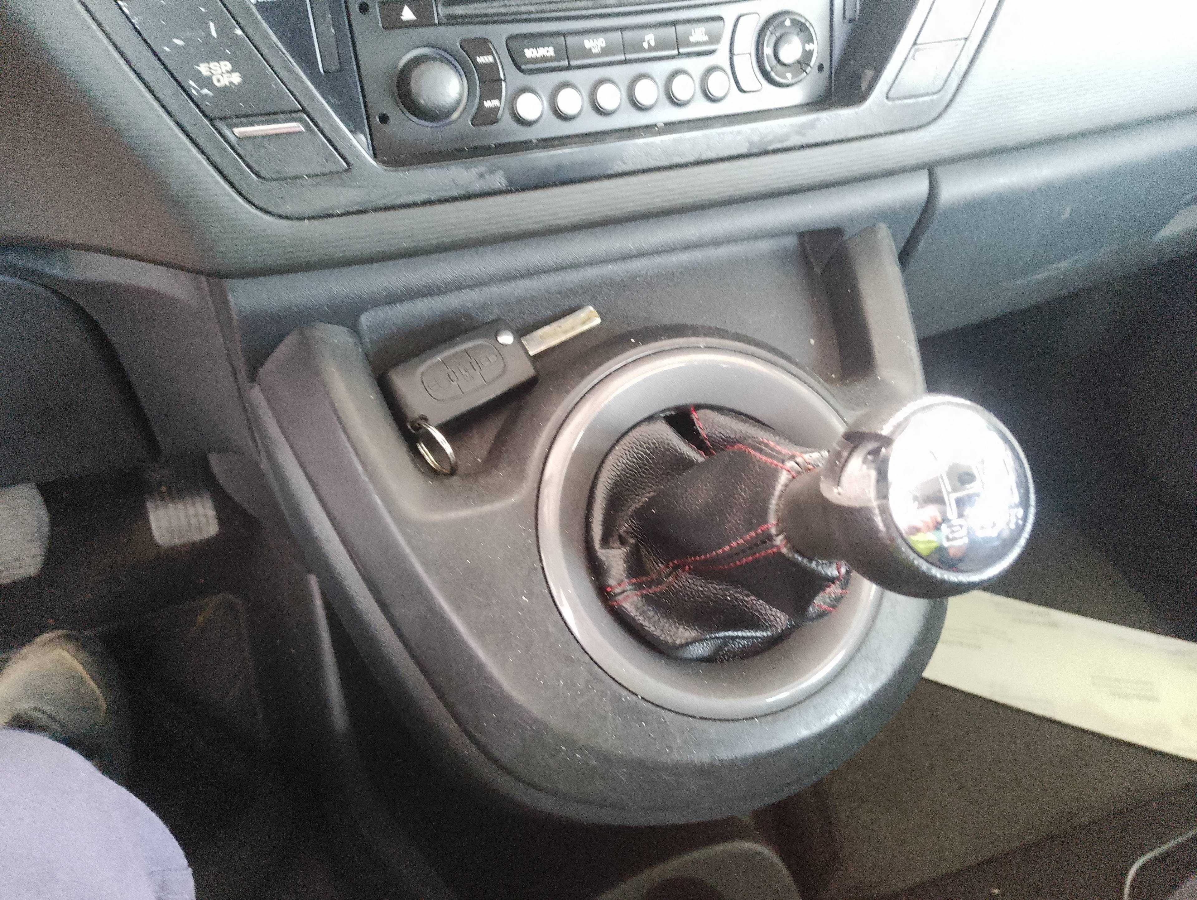Recambio de palanca cambio para citroën c4 picasso seduction referencia OEM IAM 2400KF  