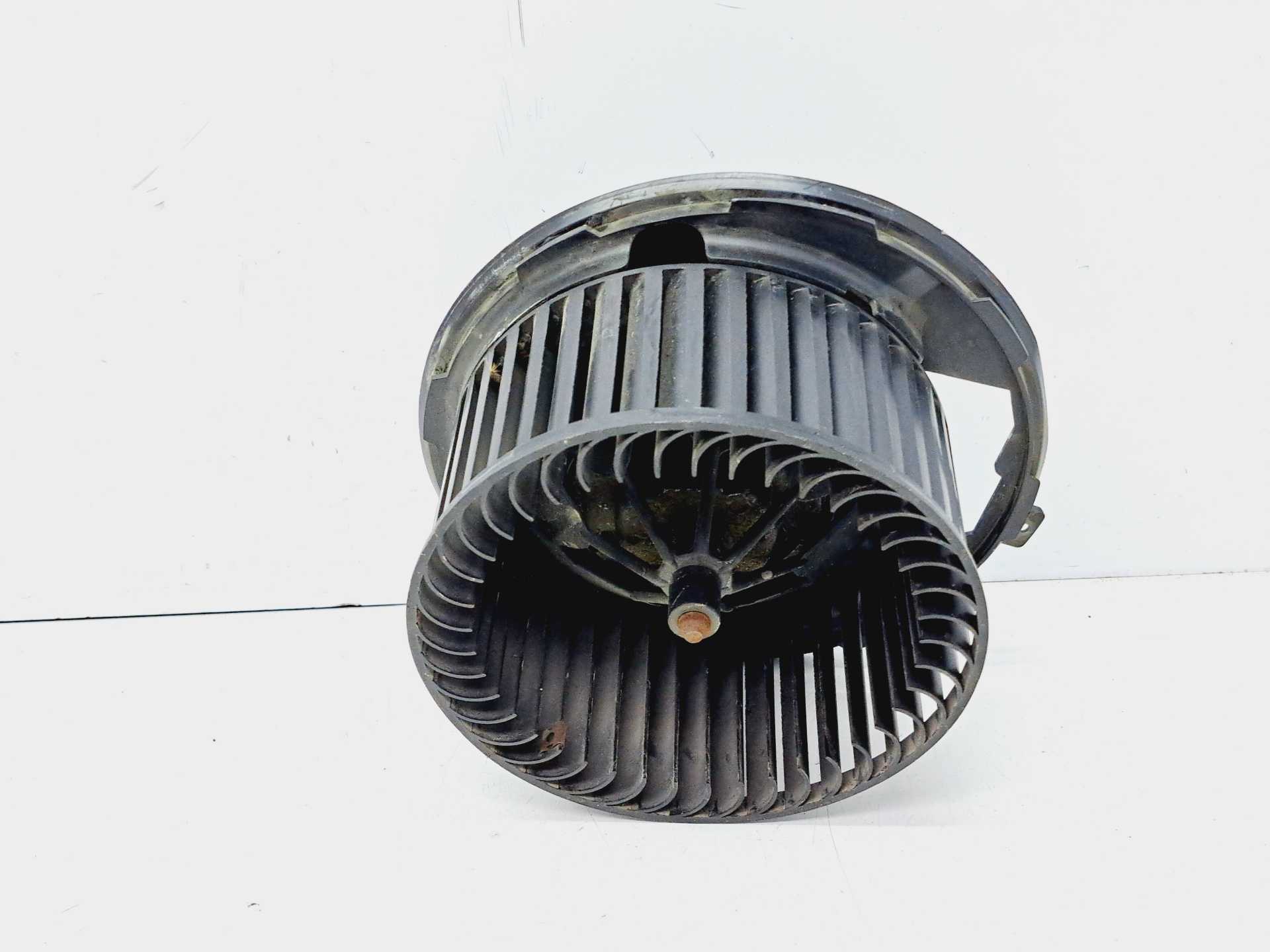 Recambio de motor calefaccion para audi tt (8j3/8j9) 2.0 16v tfsi referencia OEM IAM 1K1820015E F995426Q VALEO