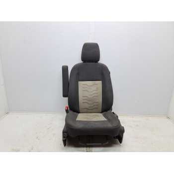 ASIENTO DELANTERO IZQUIERDO 