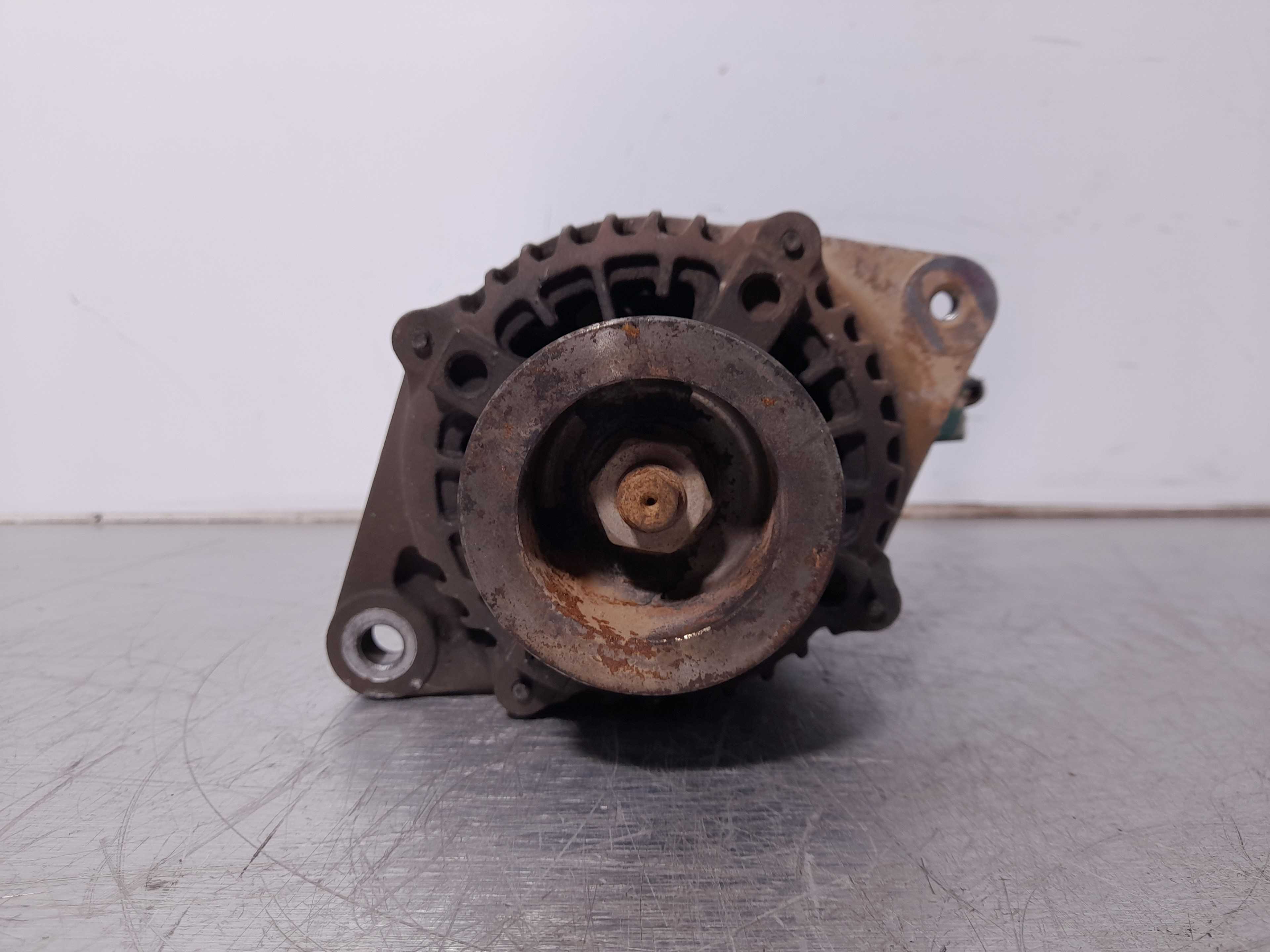 Recambio de alternador para isuzu d-max crew cab 4wd referencia OEM IAM 8973697161 DENSO 