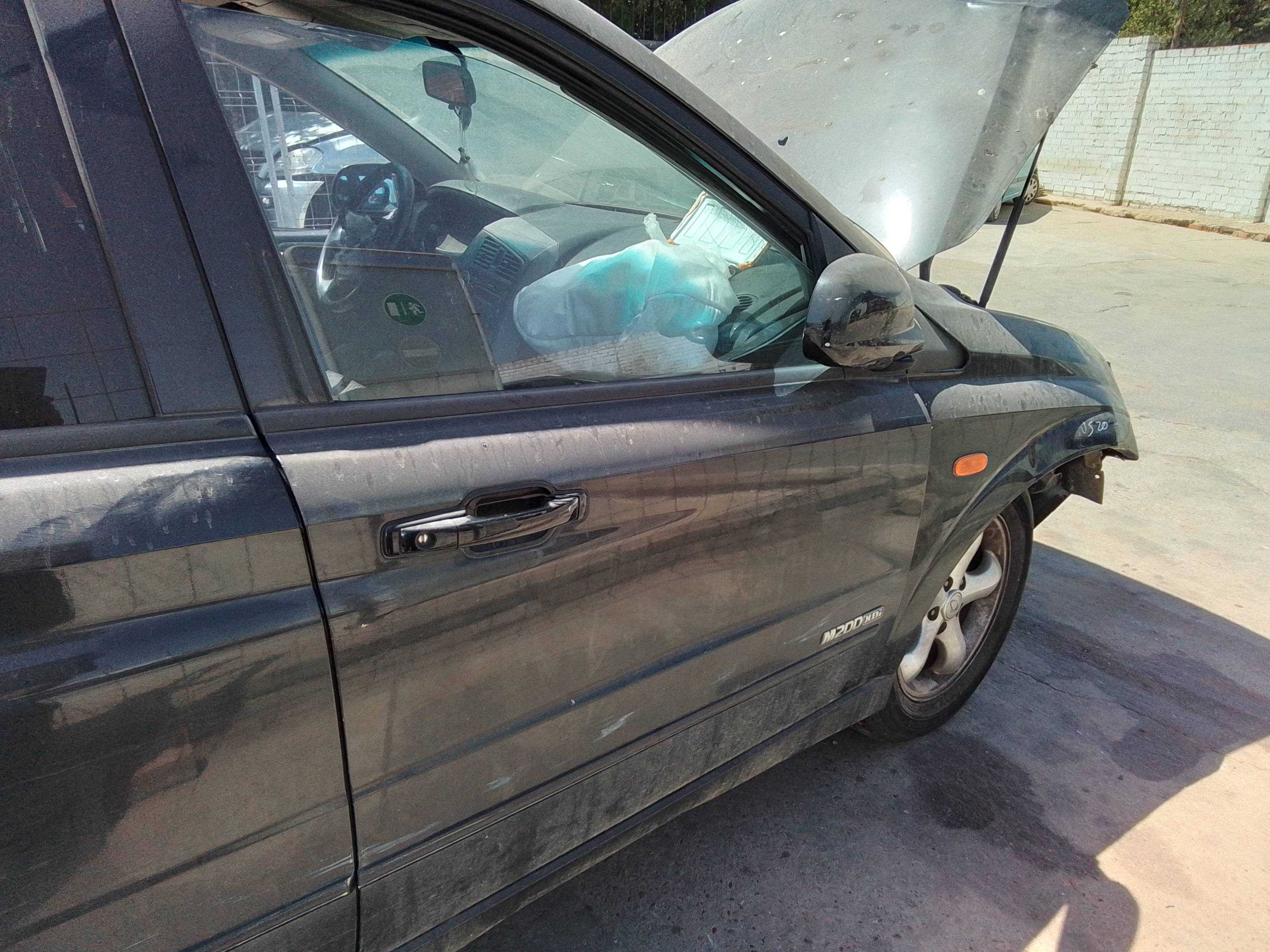 Recambio de puerta delantera derecha para ssangyong kyron 2.0 referencia OEM IAM   