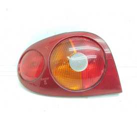 Recambio de piloto trasero izquierdo para renault megane i coupe fase 2 (da..) 1.4 16 v dynamique referencia OEM IAM 7700428058 