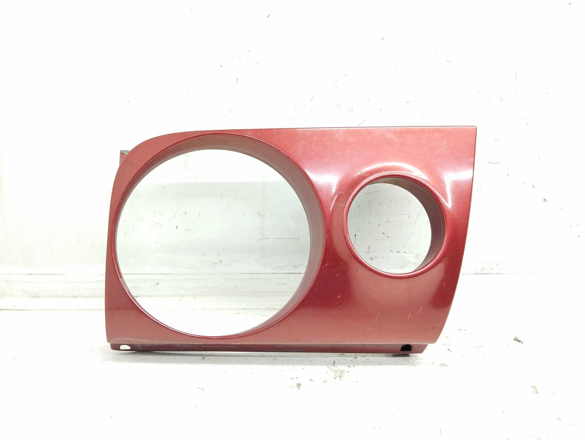 Recambio de moldura faro antiniebla izquierda para nissan terrano/terrano.ii (r20) avenue referencia OEM IAM 624117F  