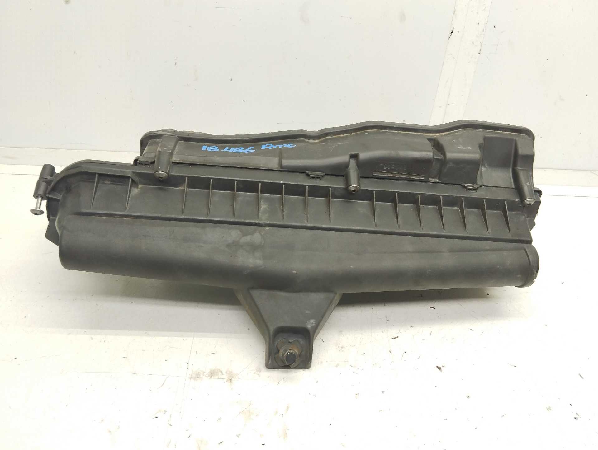 Recambio de caja filtro aire para peugeot 308 i (4a_,4c_) 1.6 16v referencia OEM IAM V76095468001  