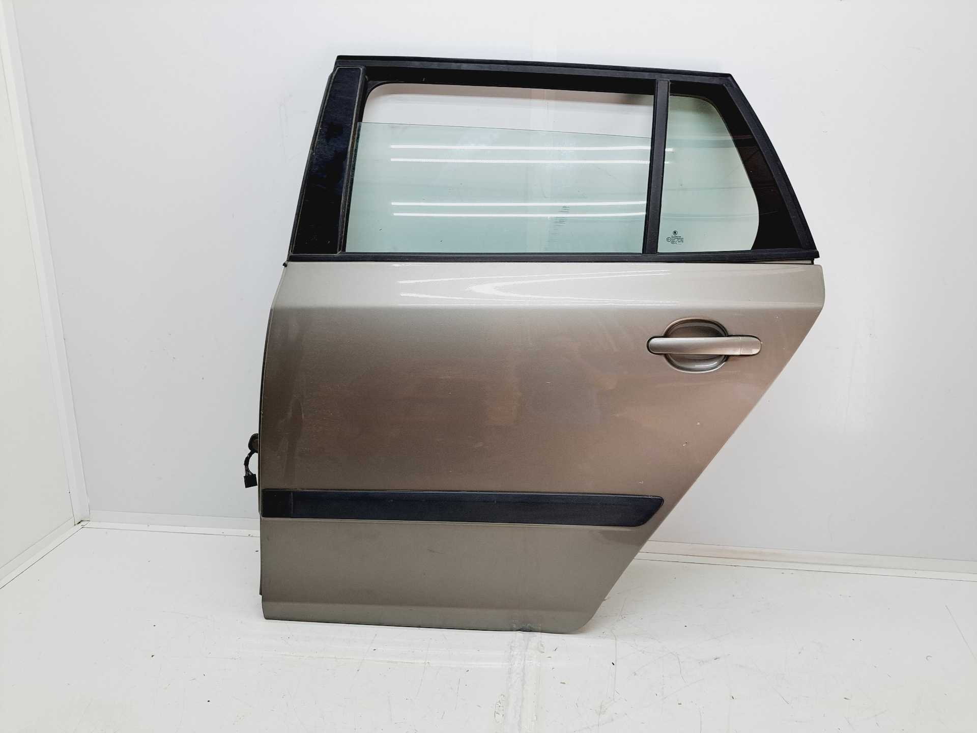 Recambio de puerta trasera izquierda para skoda fabia familiar (6y5) classic referencia OEM IAM   