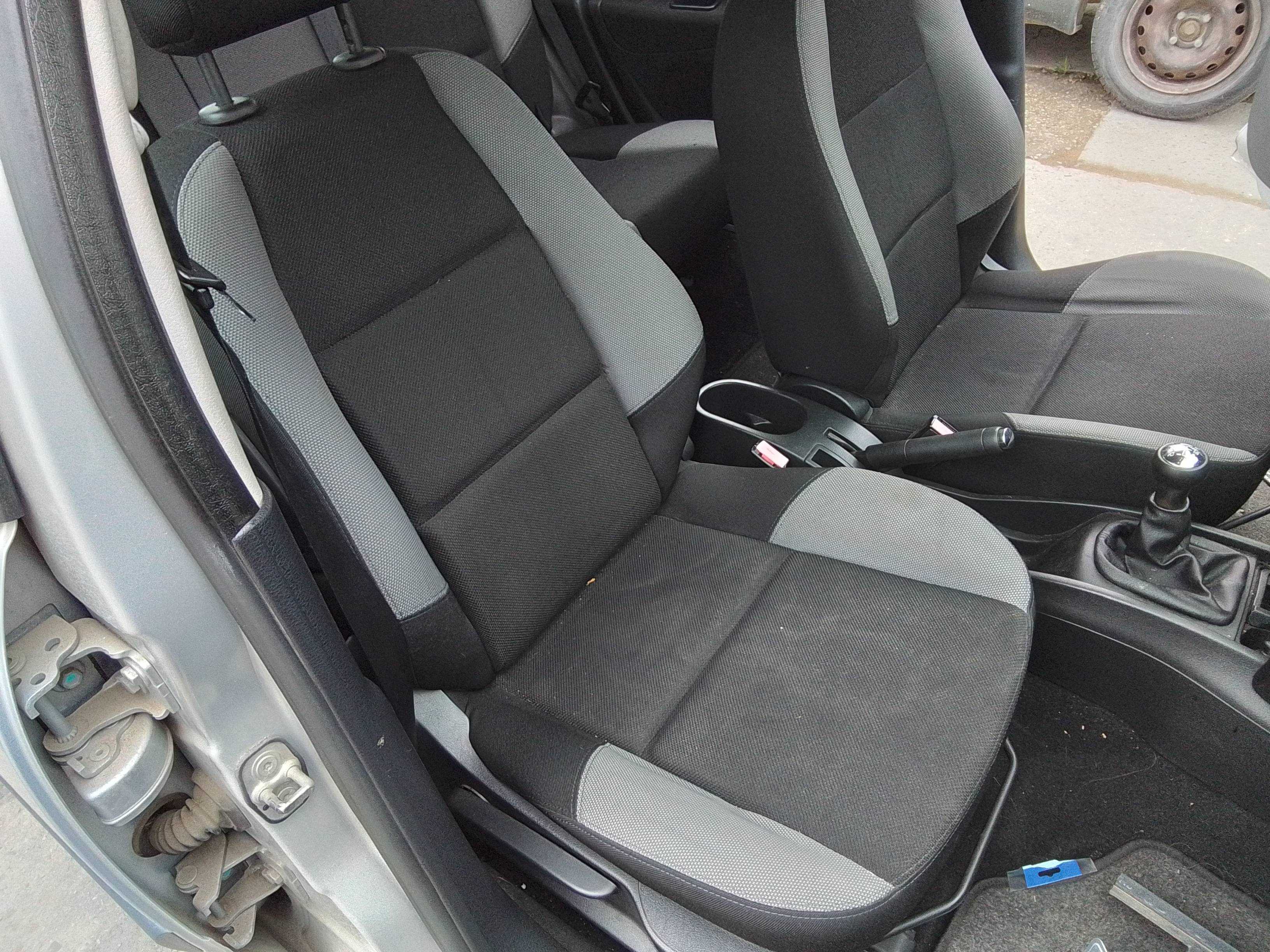 Recambio de asiento delantero derecho para peugeot 207 sw confort referencia OEM IAM   