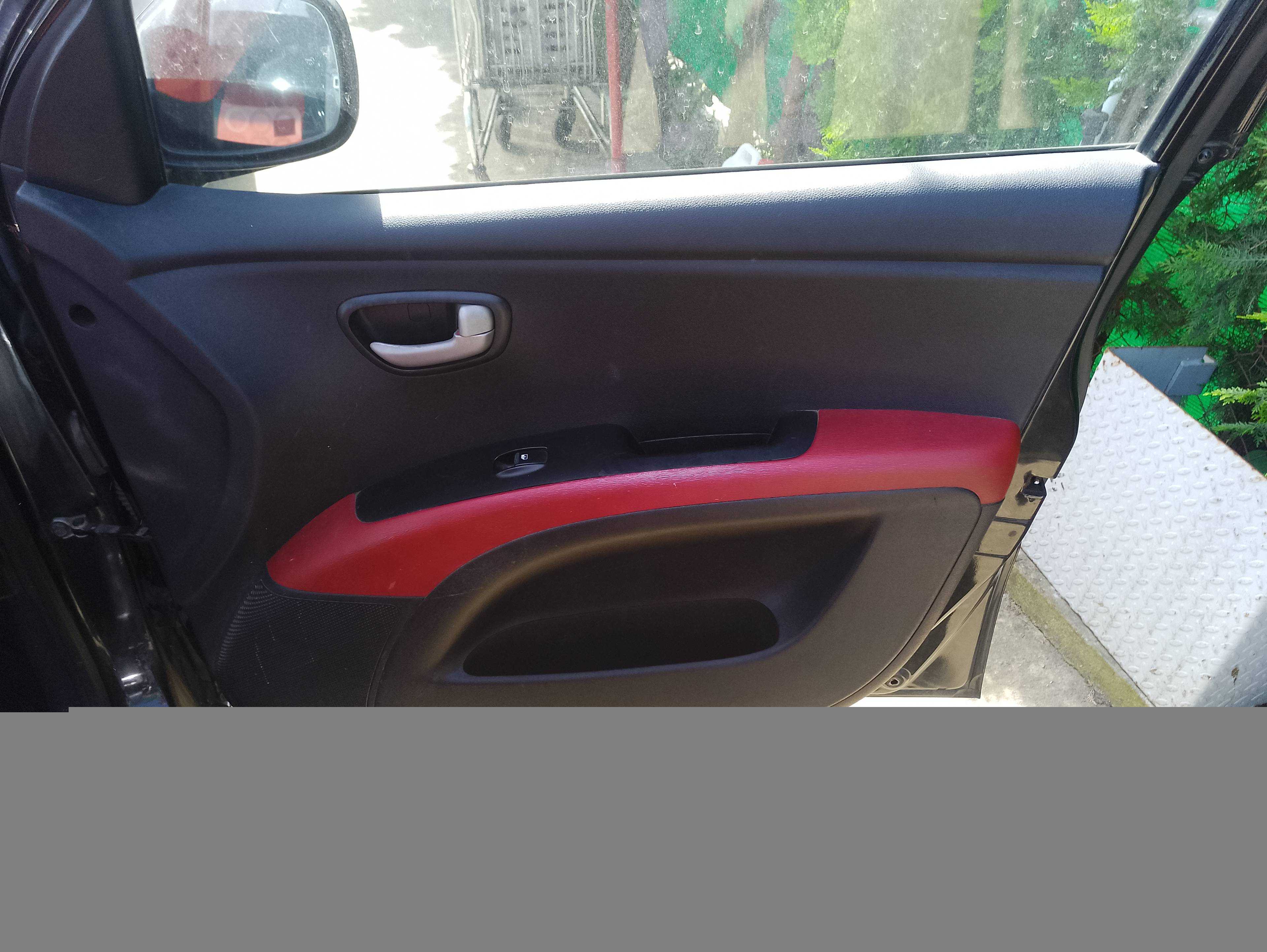 Recambio de guarnecido puerta delantera derecha para hyundai i10 classic referencia OEM IAM   