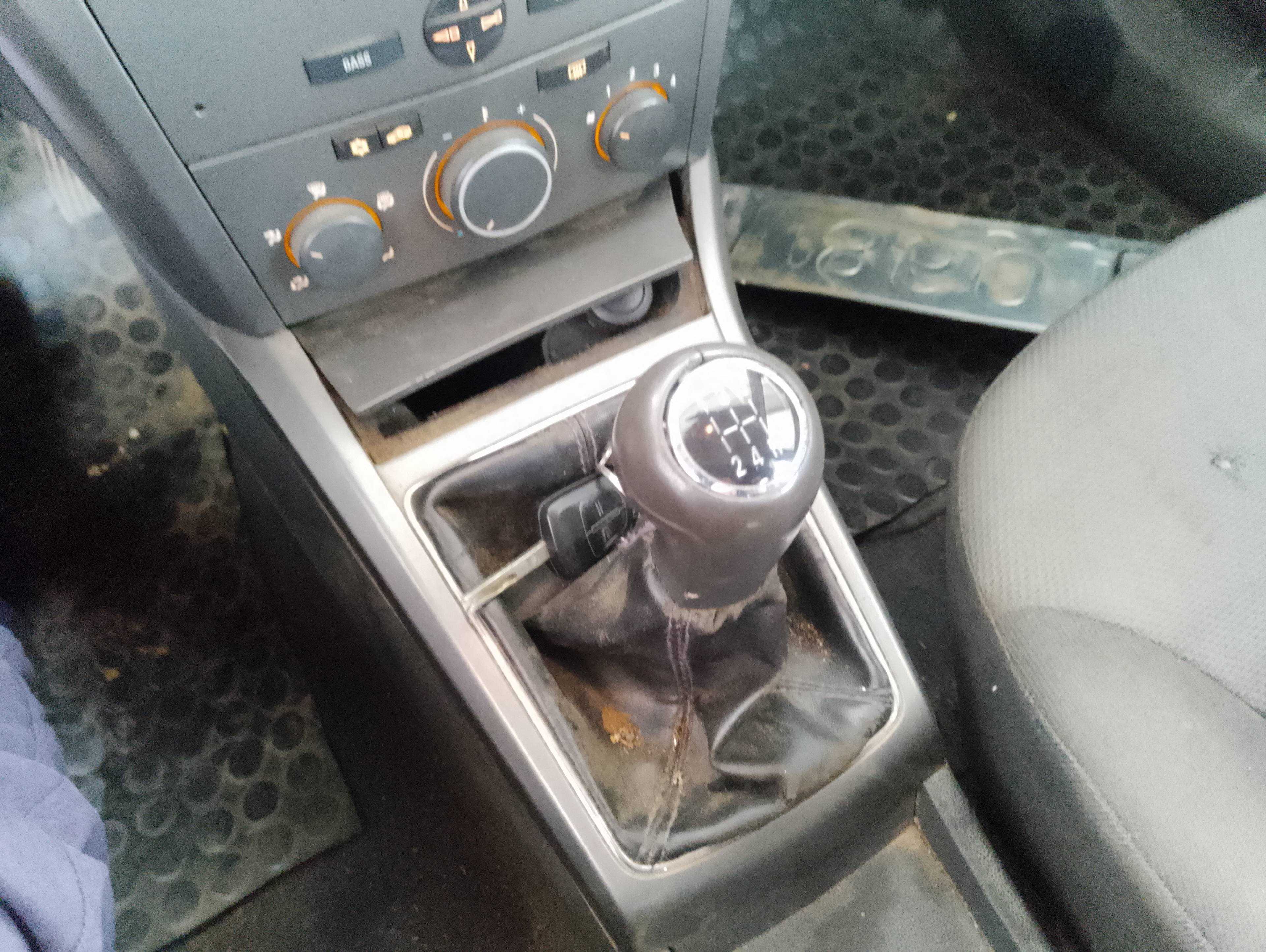 Recambio de palanca cambio para opel astra h berlina cosmo referencia OEM IAM   