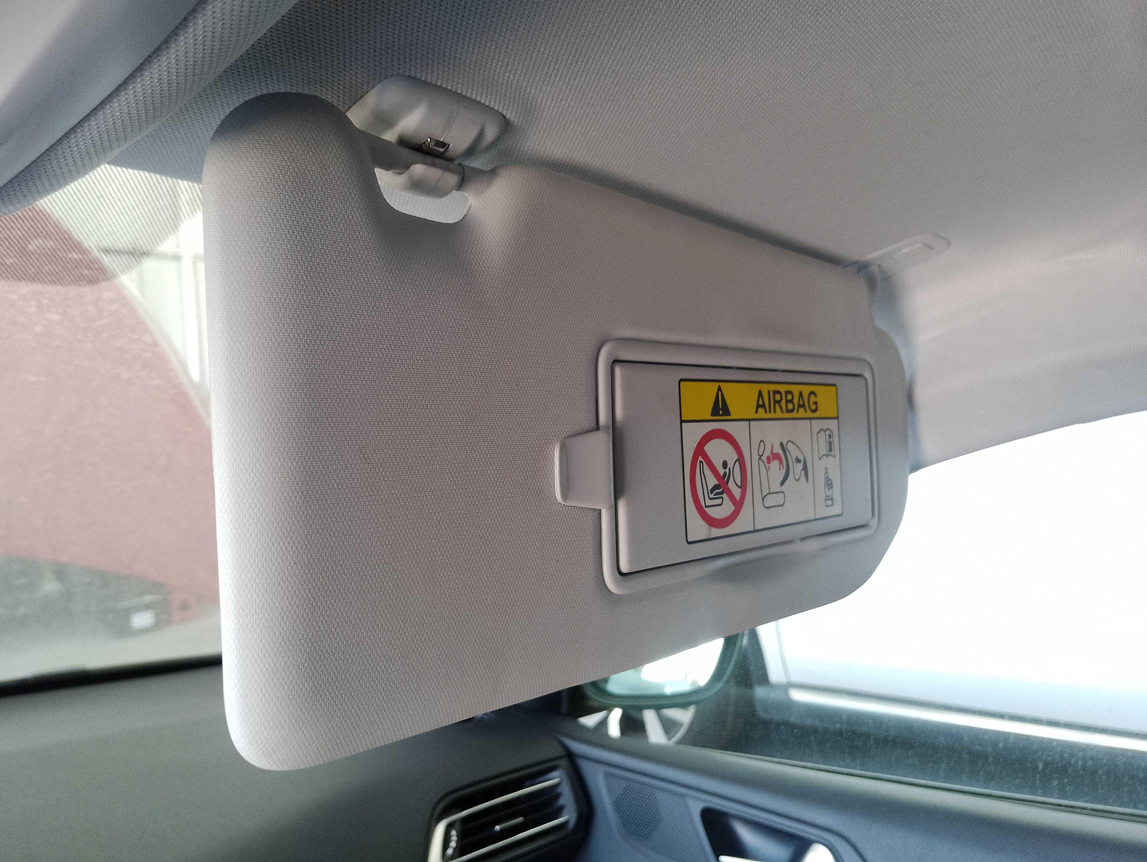 Recambio de parasol derecho para peugeot 308 style referencia OEM IAM   