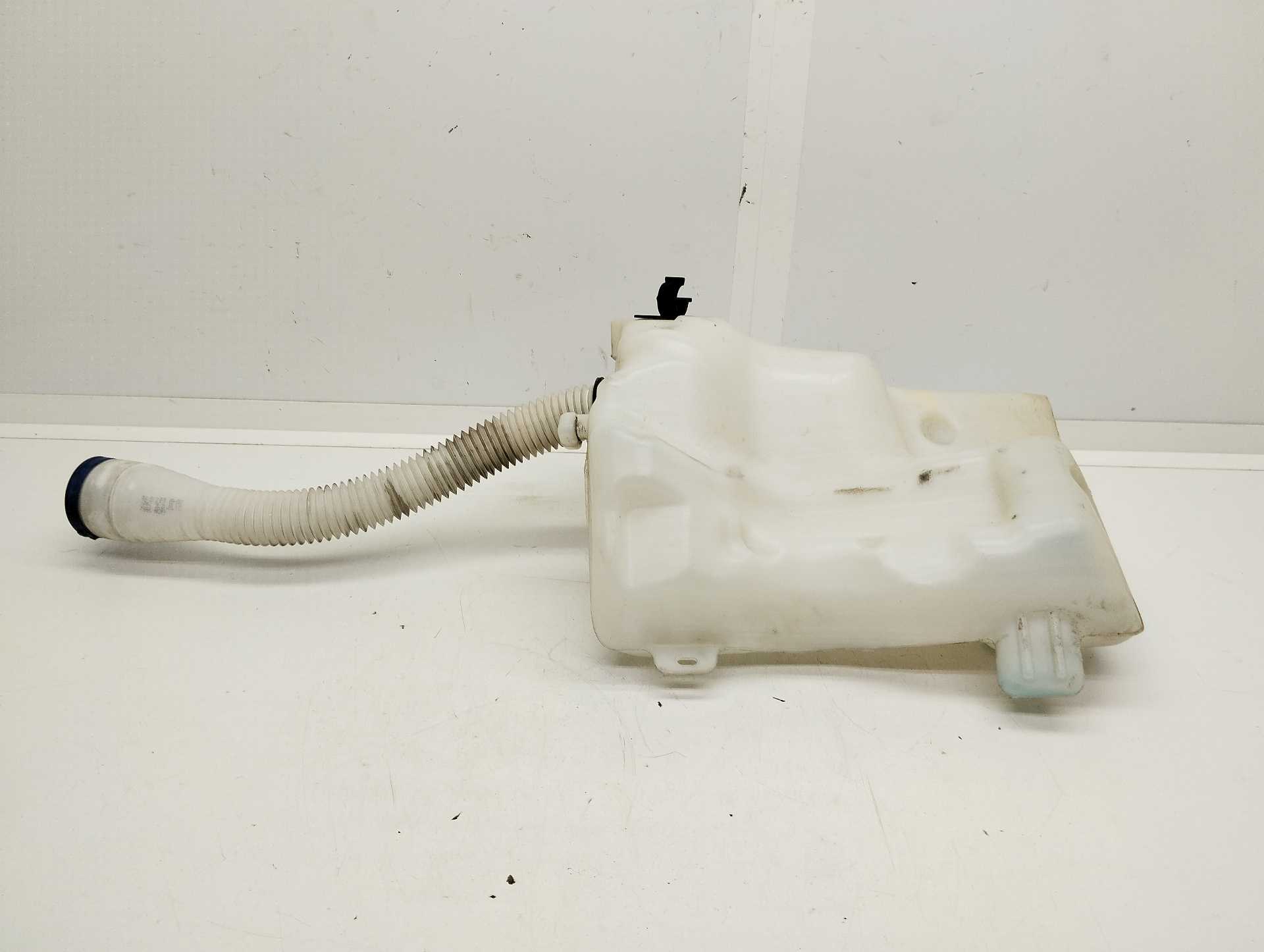 Recambio de deposito limpia para ds 4 basis referencia OEM IAM 9671311480 9801610680 9678866280 9801609680