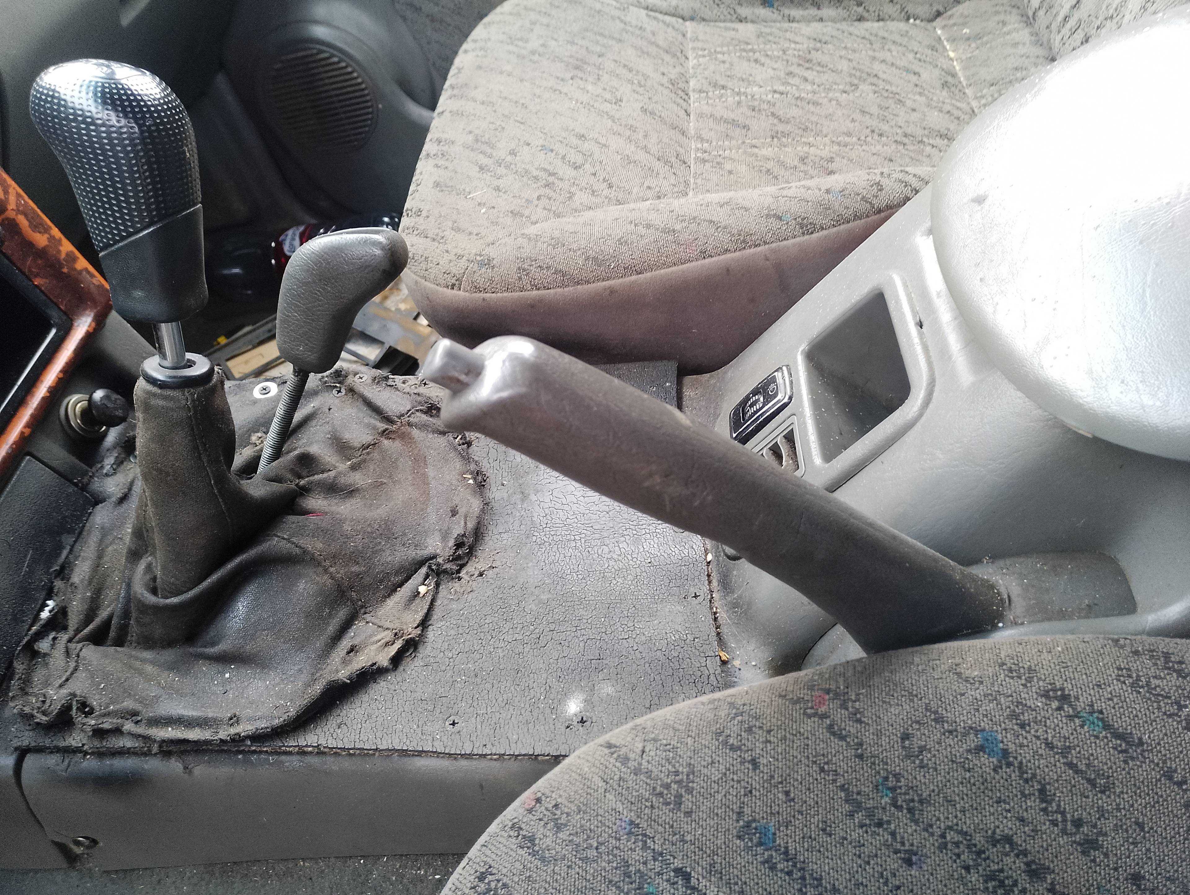 Recambio de palanca freno para ssangyong musso 2.9 tdi lux referencia OEM IAM   