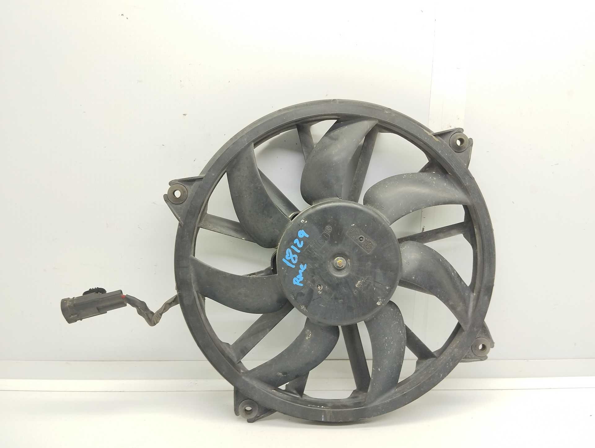 Recambio de electroventilador para ds 4 basis referencia OEM IAM 988495H 9661571480 VALEO