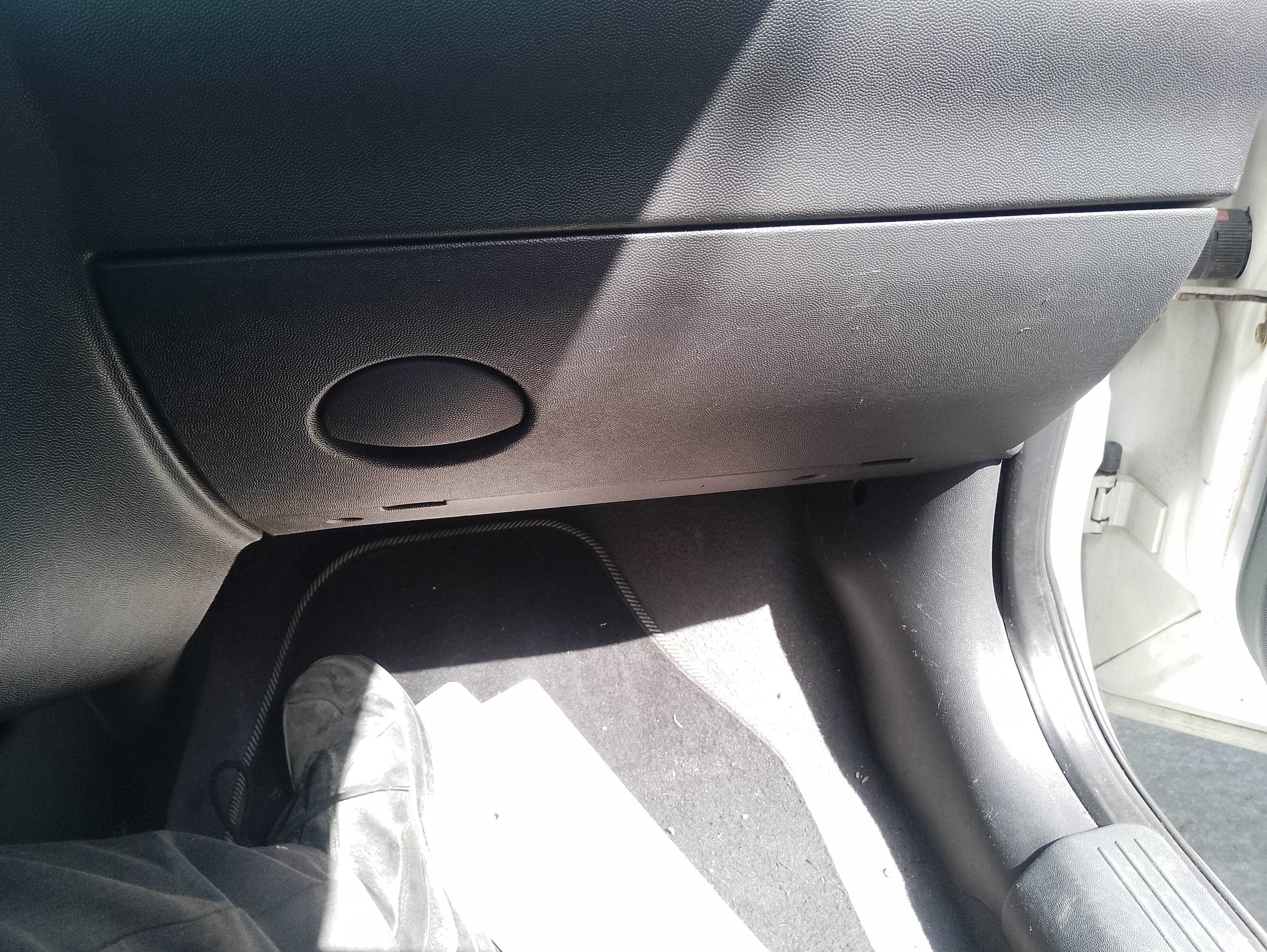 Recambio de guantera para opel corsa c blue line referencia OEM IAM   