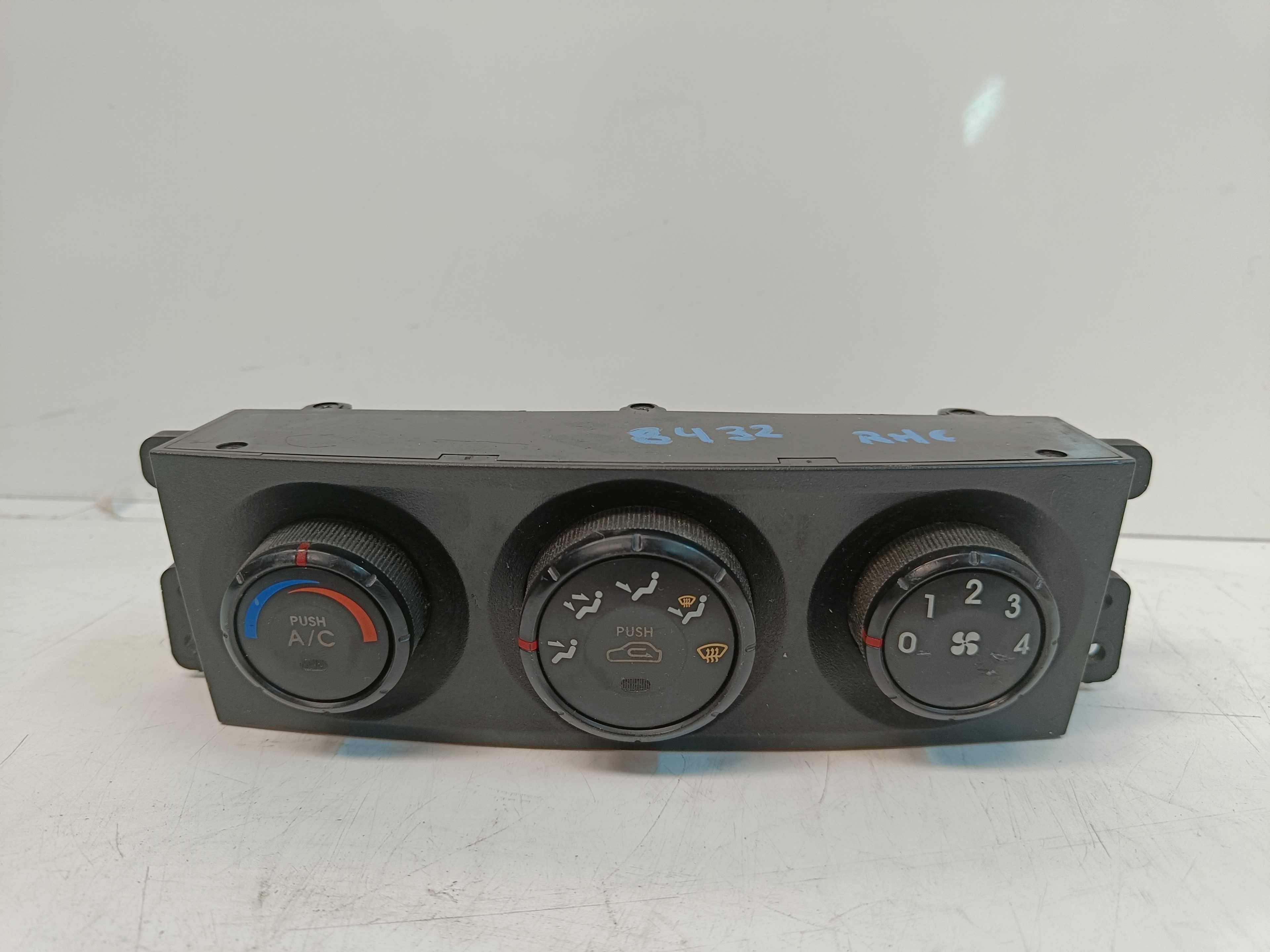 Recambio de mando climatizador para opel corsa b swing referencia OEM IAM   