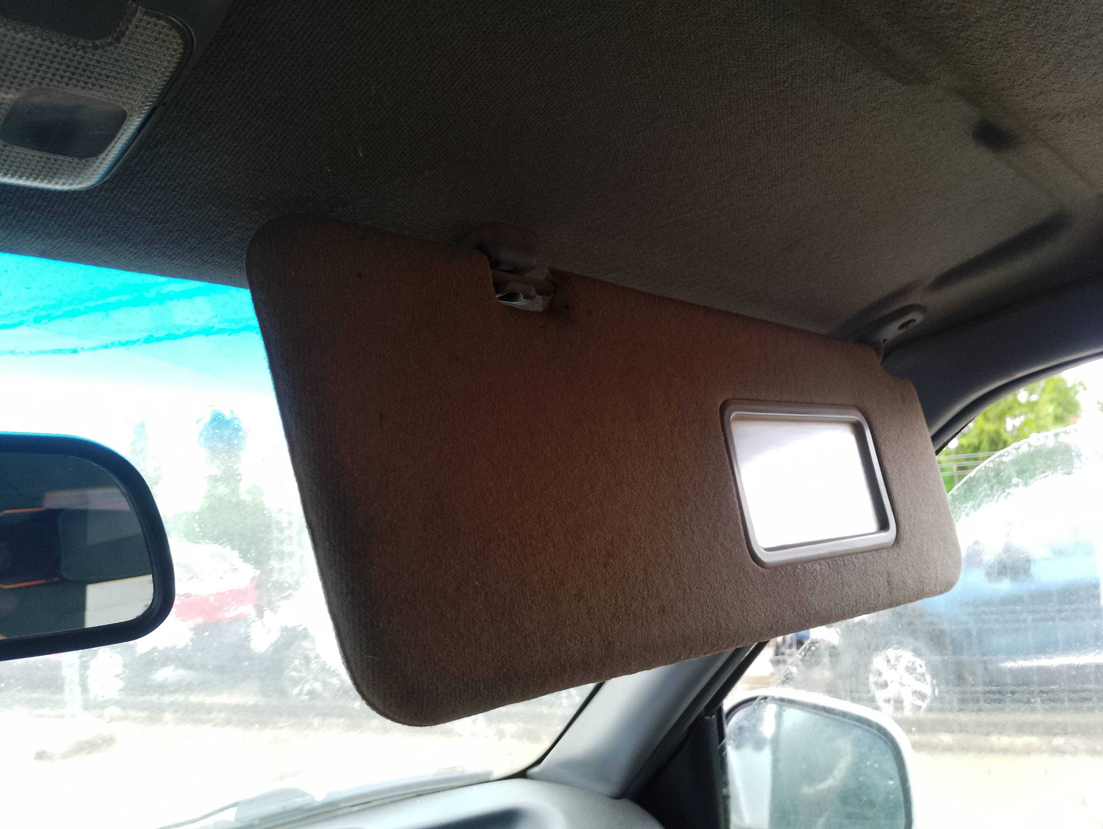 Recambio de parasol derecho para ssangyong musso 2.9 tdi lux referencia OEM IAM   