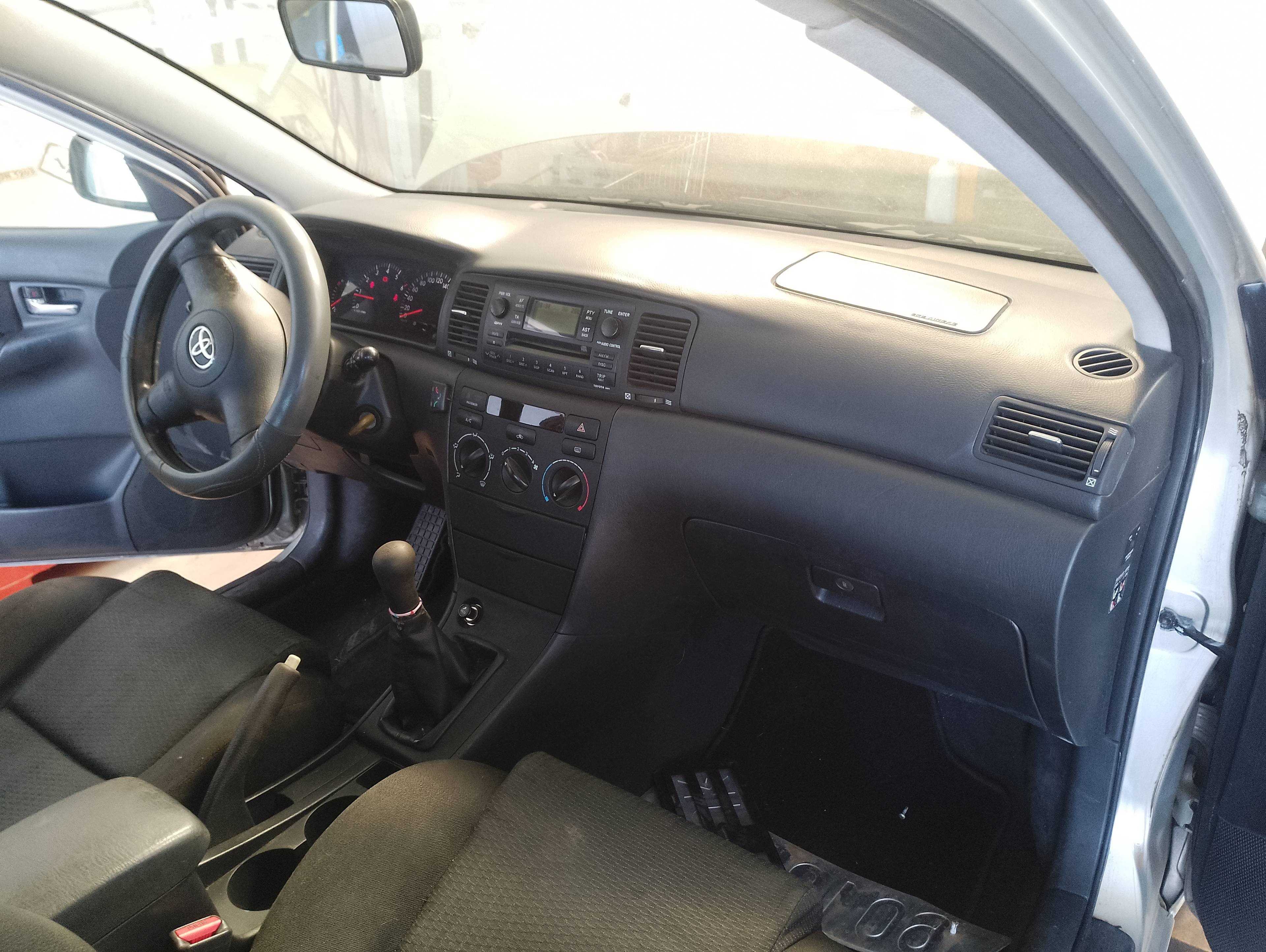 Recambio de salpicadero para toyota corolla (e12) 1.4 d-4d luna compact referencia OEM IAM   