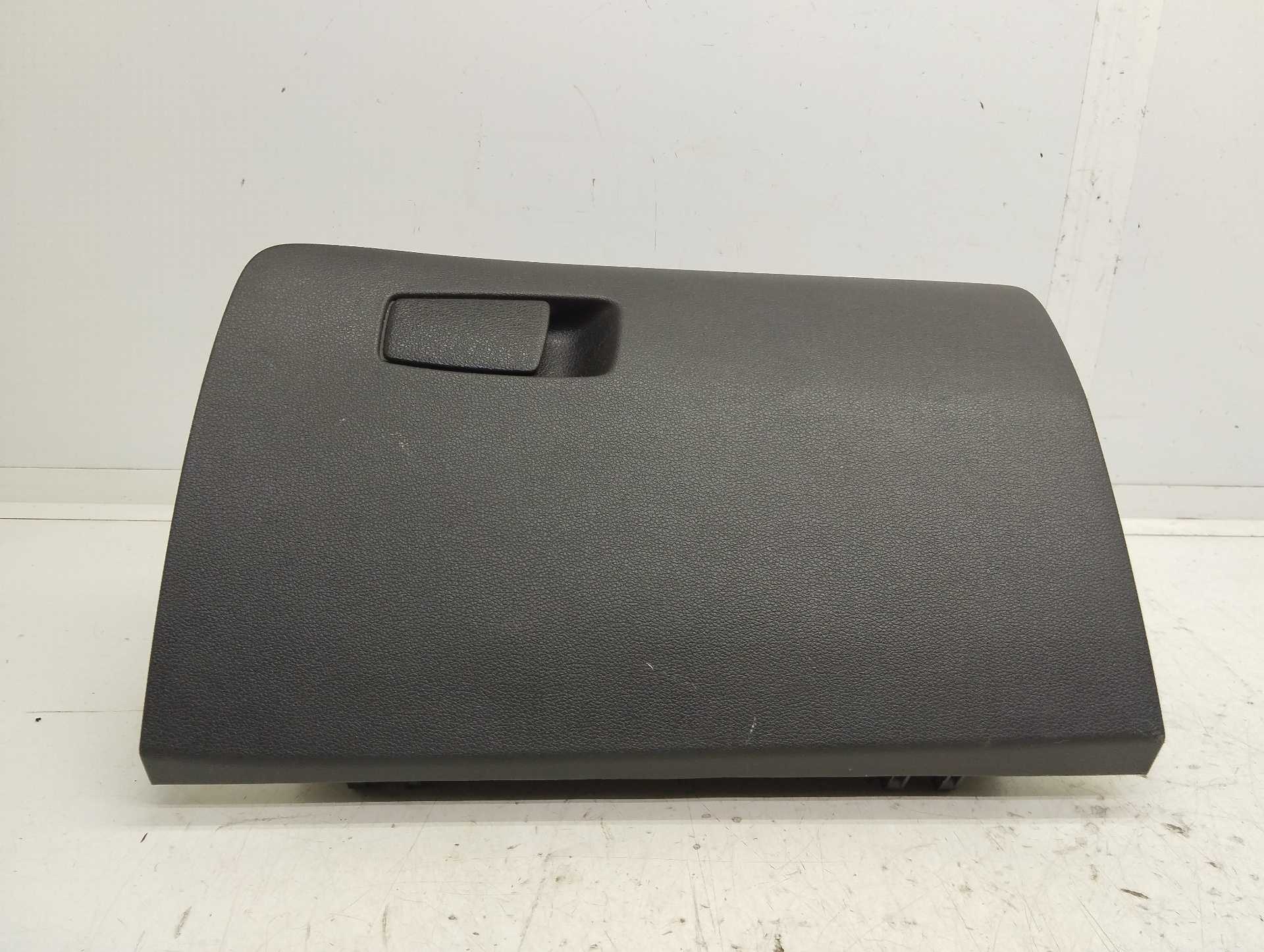 Recambio de guantera para hyundai tucson classic blue referencia OEM IAM 84510D7000  