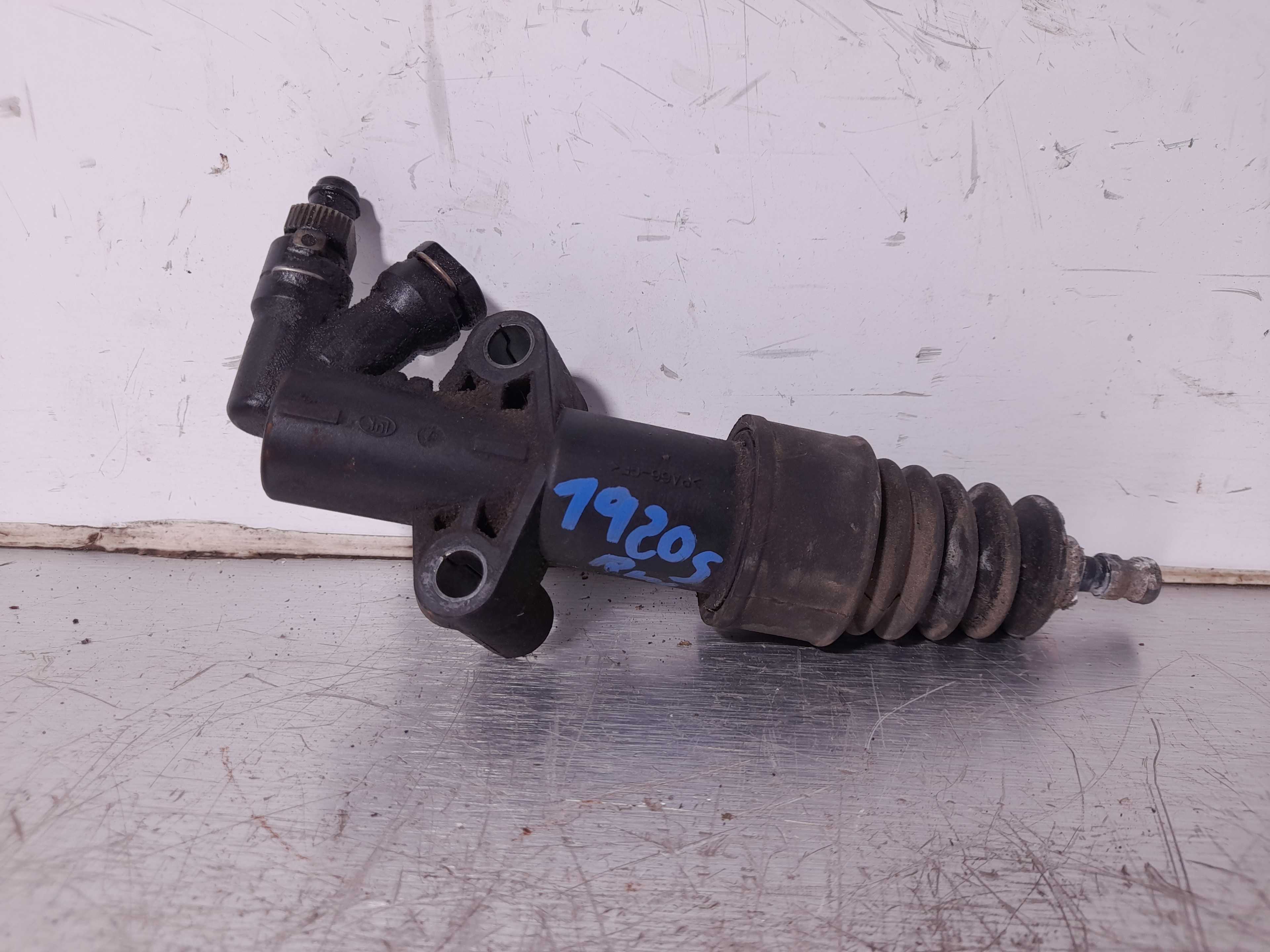 Recambio de bombin embrague para peugeot 207 sw confort referencia OEM IAM   