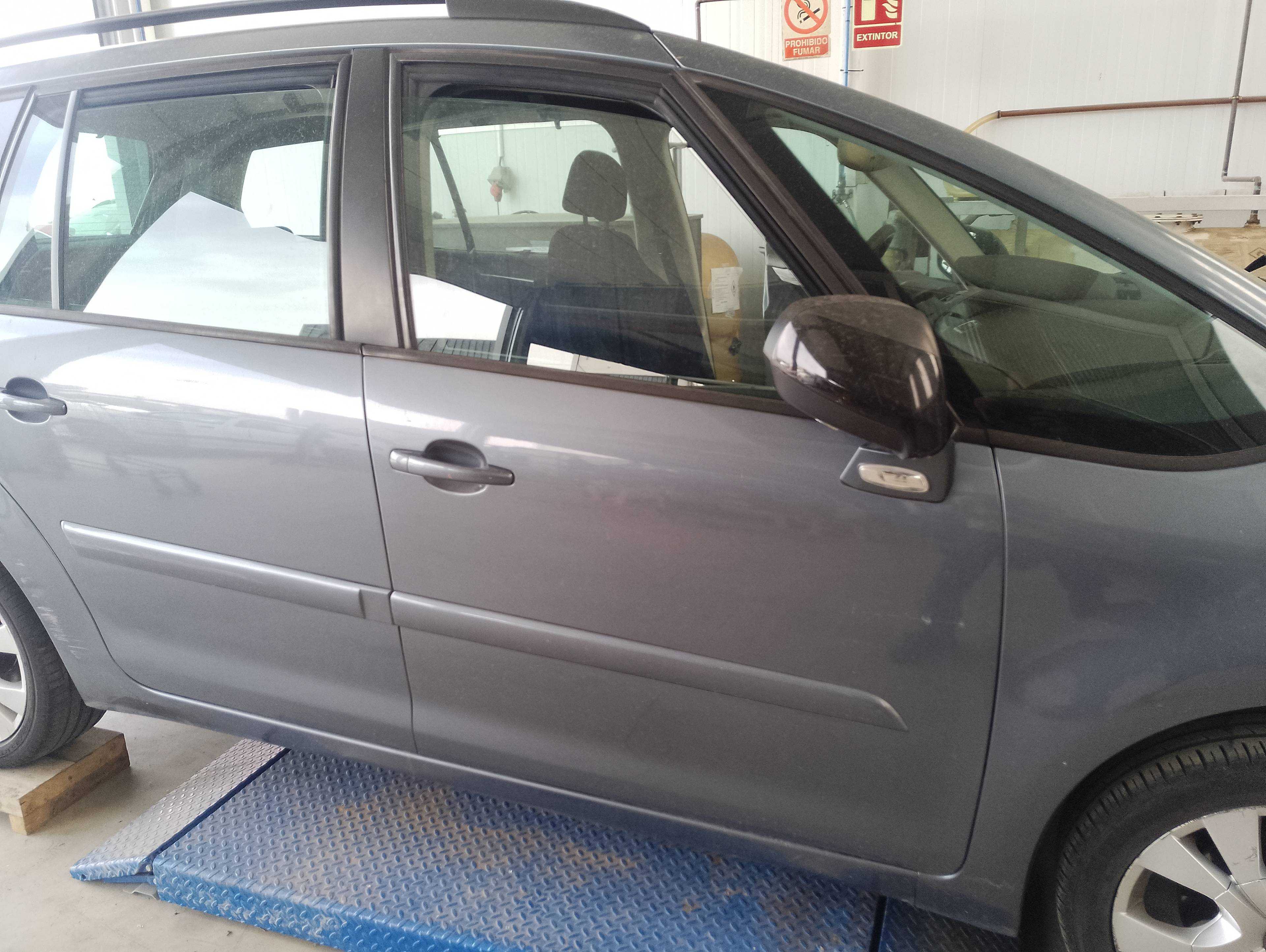 Recambio de puerta delantera derecha para citroën c4 picasso seduction referencia OEM IAM 9004Y0  