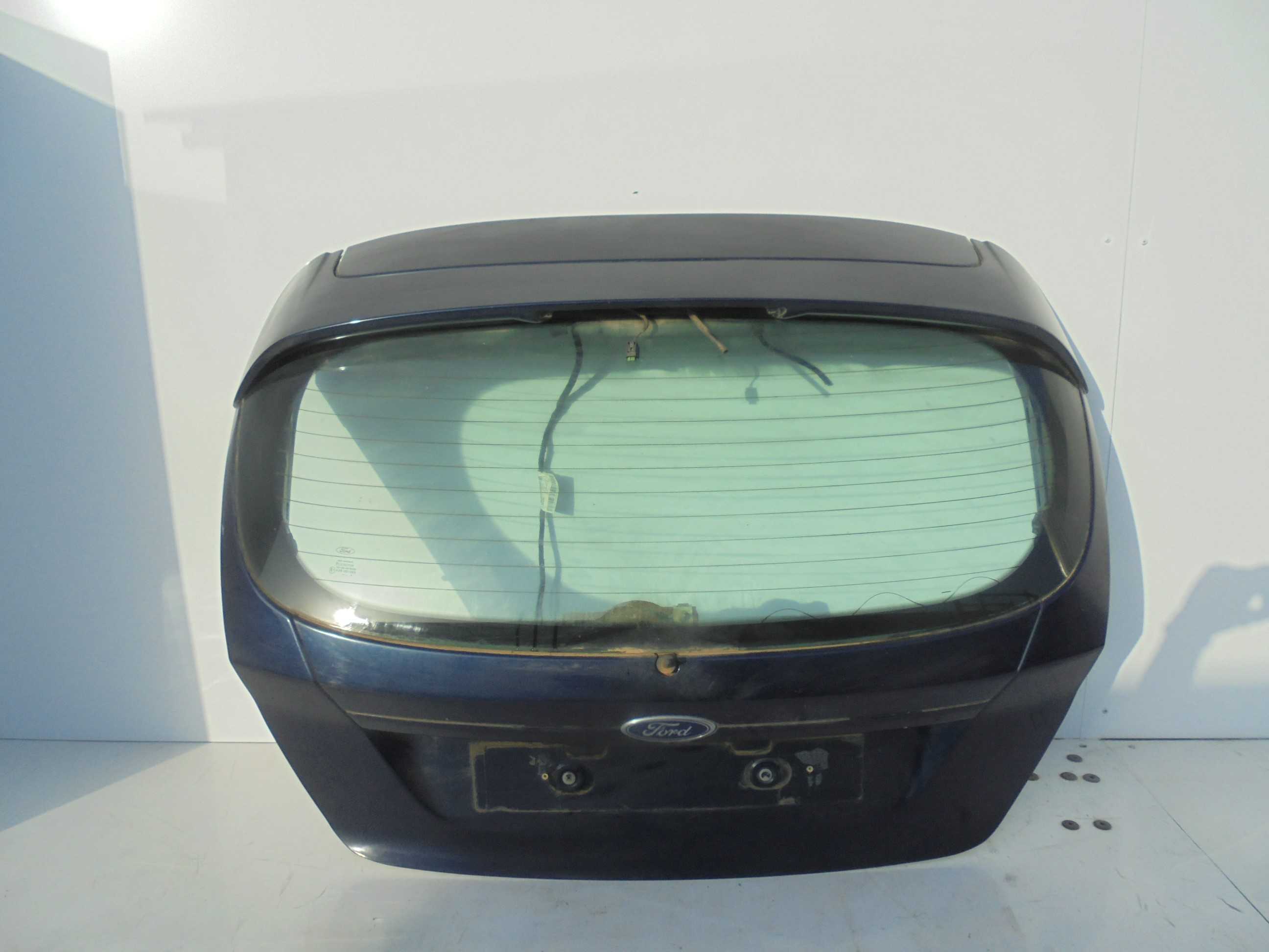 Recambio de porton trasero para ford fiesta (cb1) ambiente referencia OEM IAM   