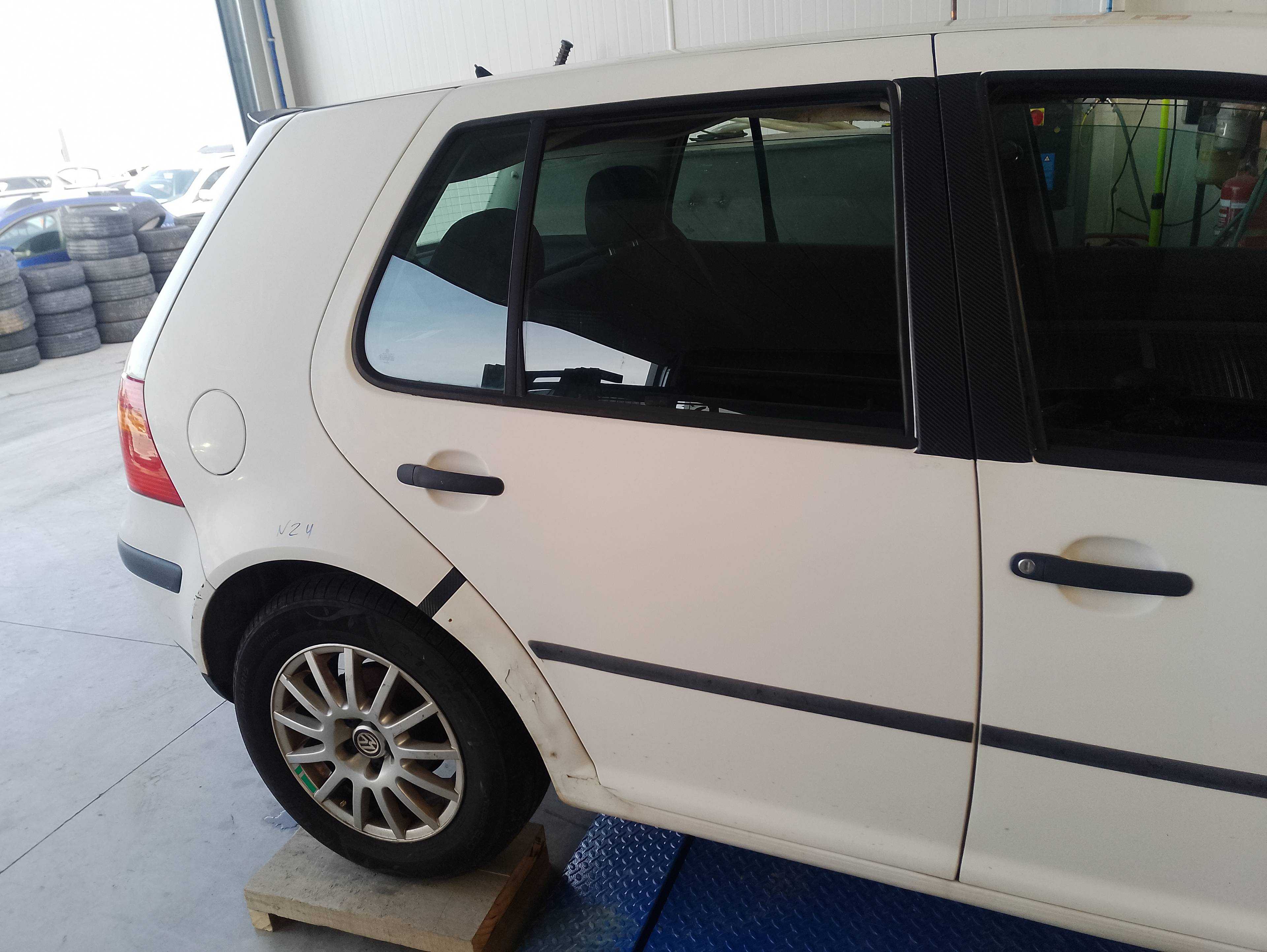 Recambio de puerta trasera derecha para volkswagen golf iv berlina (1j1) conceptline referencia OEM IAM   