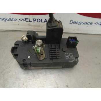Recambio de cerradura puerta trasera izquierda para opel meriva 1.7 16v cdti referencia OEM IAM 13154793  