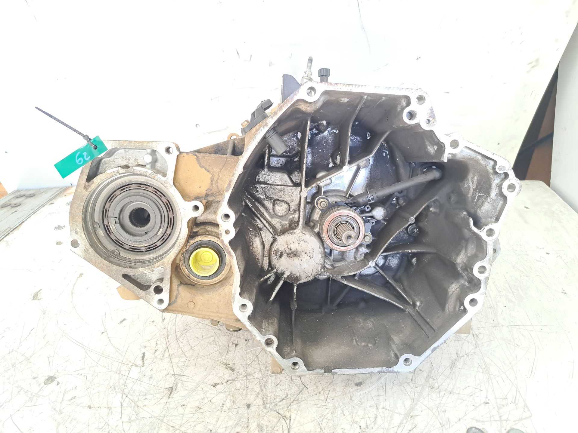 Recambio de caja cambios para nissan x-trail (t32) 360 referencia OEM IAM sc4br7d  