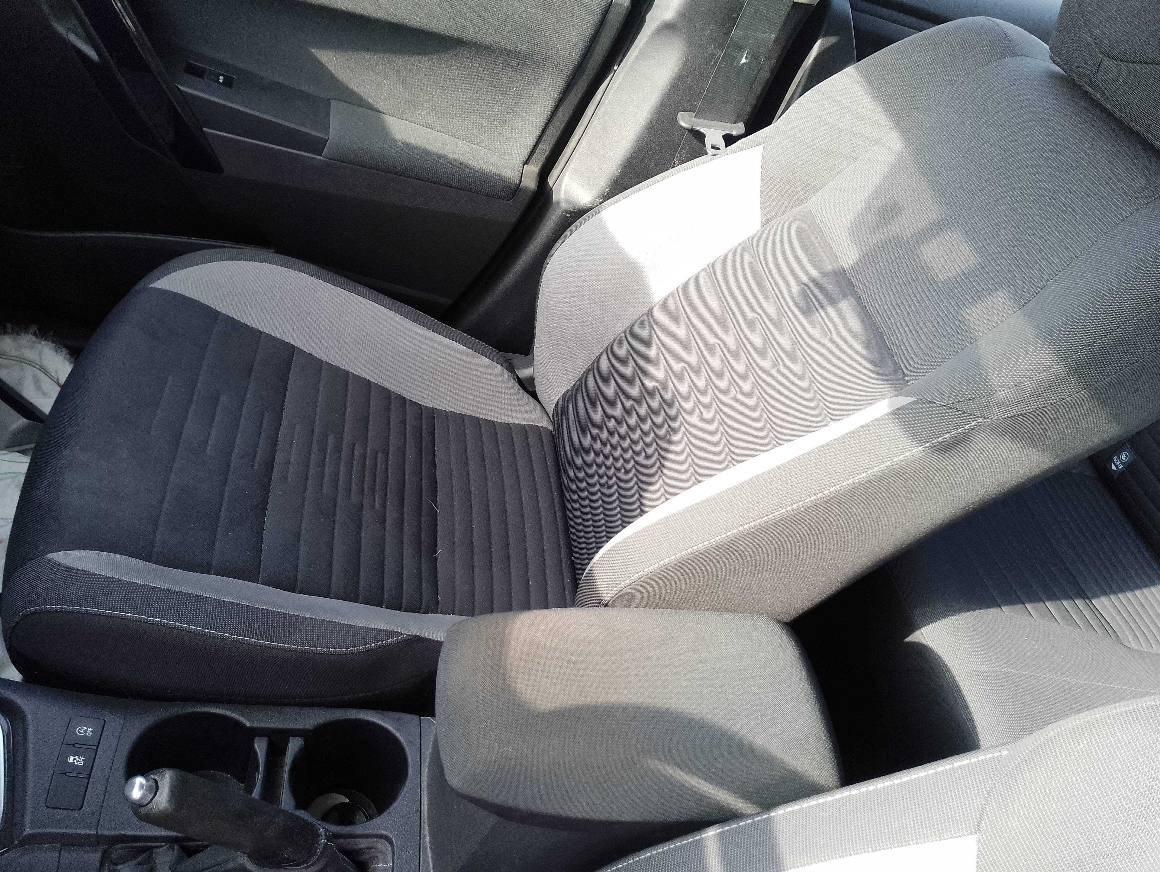 Recambio de asiento delantero derecho para toyota auris active referencia OEM IAM   