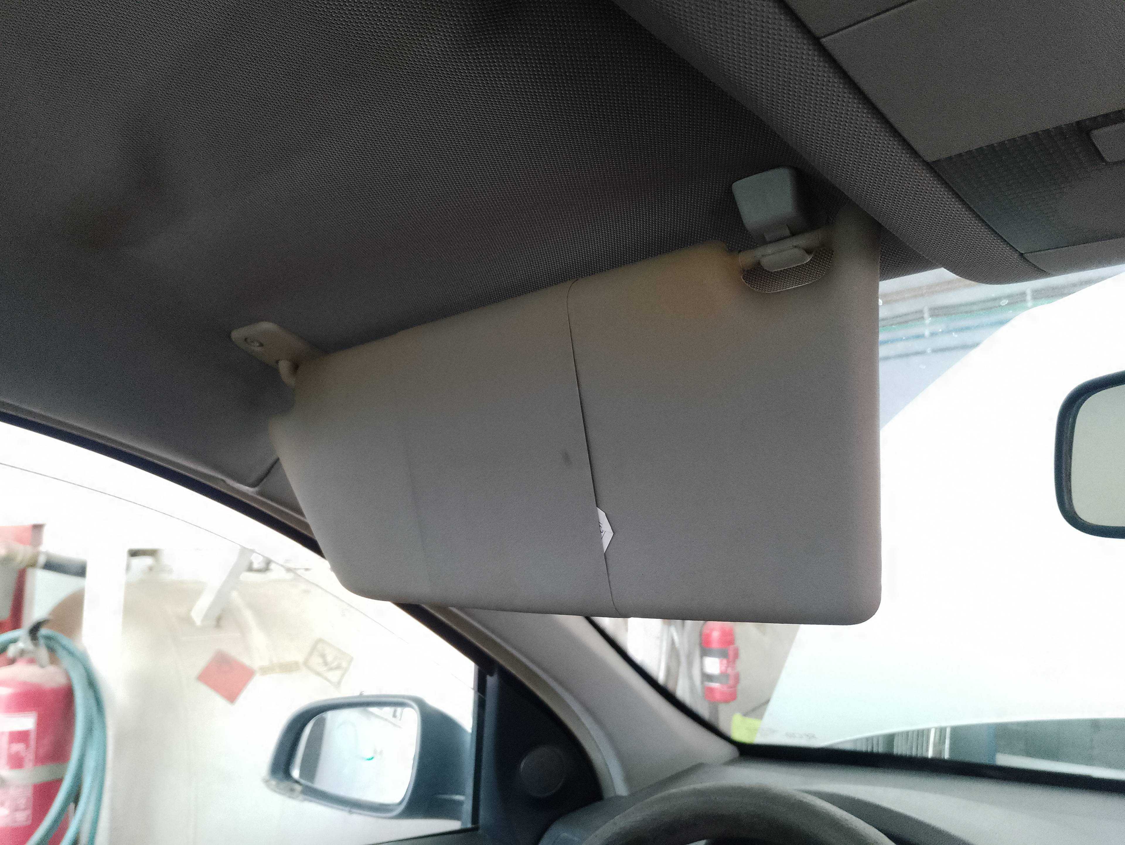 Recambio de parasol izquierdo para opel astra h berlina cosmo referencia OEM IAM   