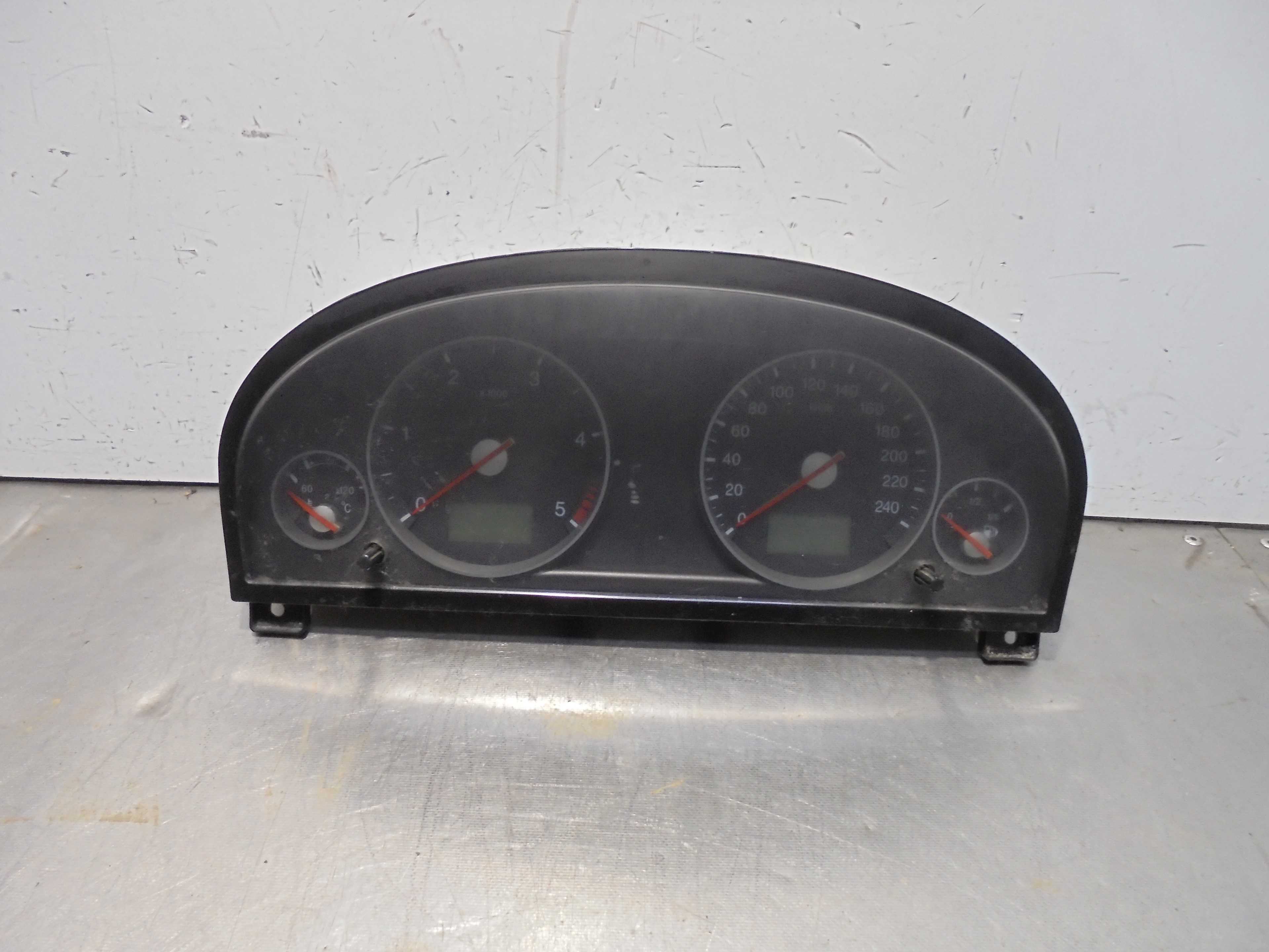 Recambio de cuadro instrumentos para ford mondeo berlina (ge) 2.0 16v di td cat referencia OEM IAM 3S7F10841  