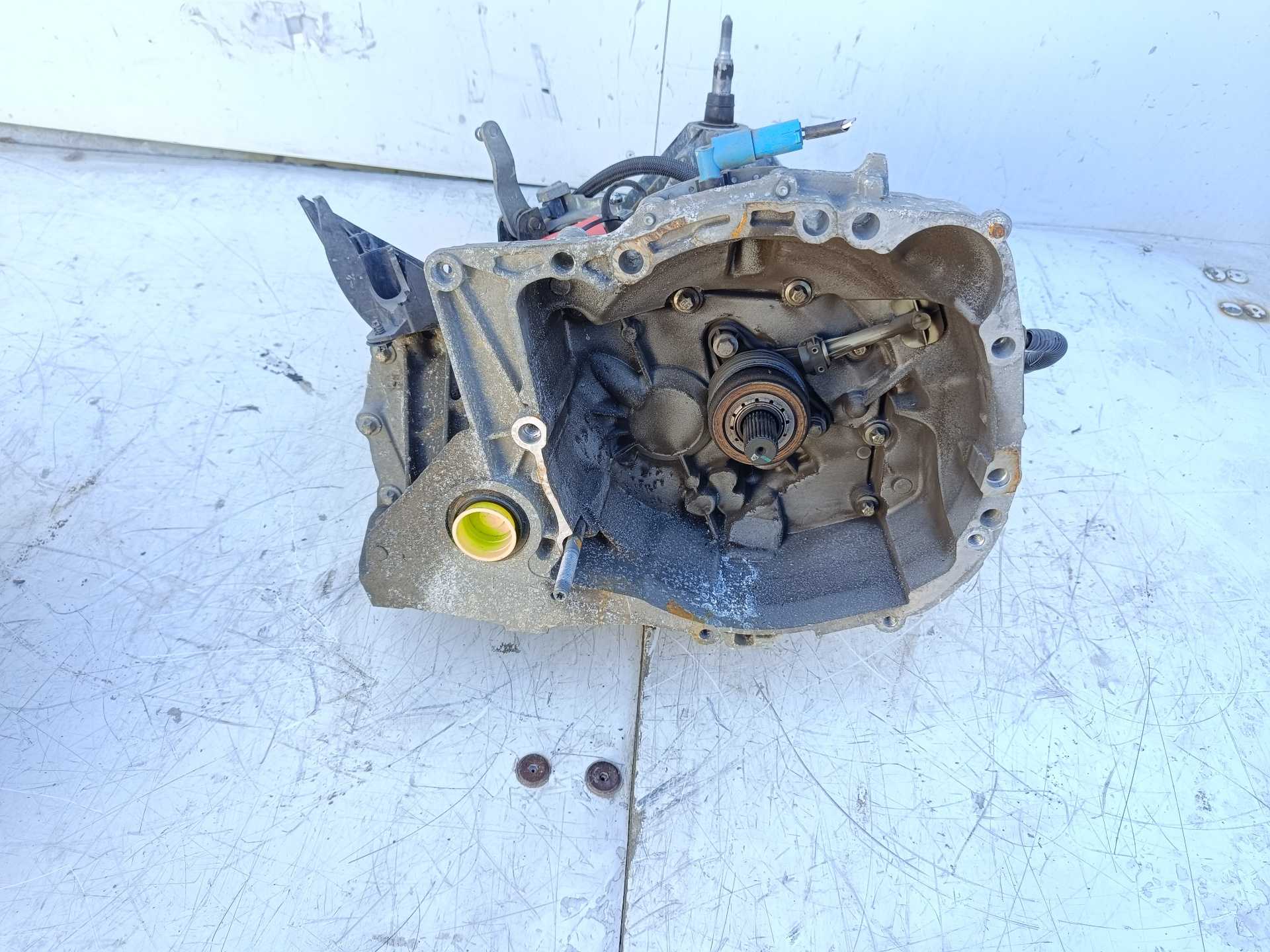 Recambio de caja cambios para renault clio iii exception referencia OEM IAM JH3 128  