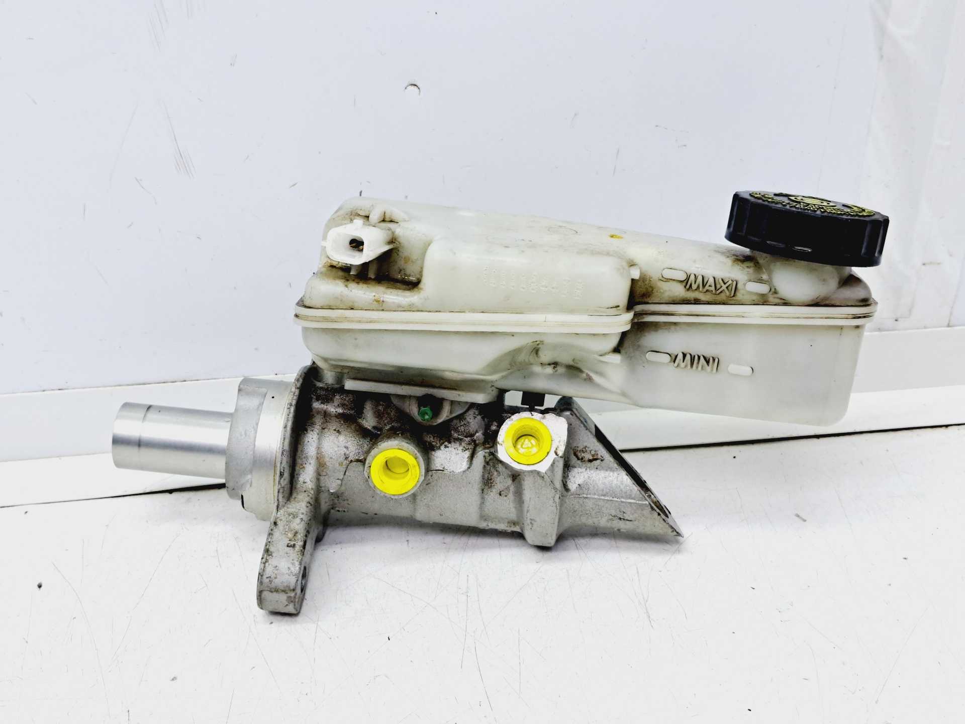 Recambio de bomba freno para renault fluence 1.5 dci diesel fap referencia OEM IAM 1111164438 0204258391 BOSCH
