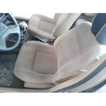 ASIENTO DELANTERO IZQUIERDO 