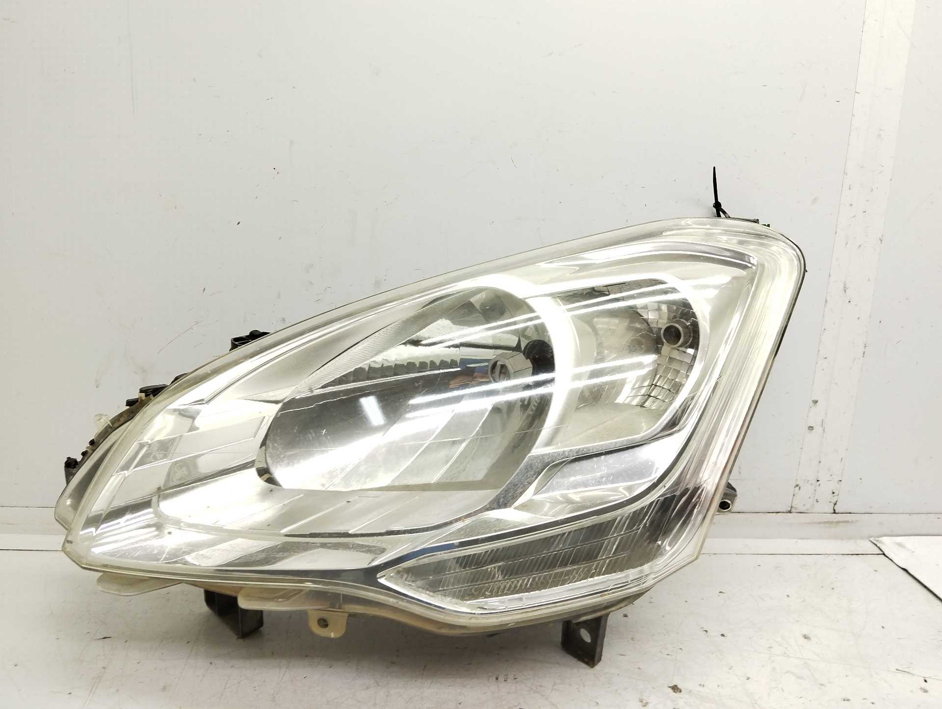 Recambio de faro izquierdo para citroën berlingo 1.6 hdi 92 multispace referencia OEM IAM 57425743 9682828280 