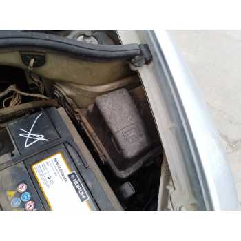 CAJA RELES / FUSIBLES 