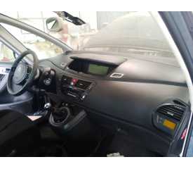 Recambio de salpicadero para citroën c4 picasso seduction referencia OEM IAM 8231FT  