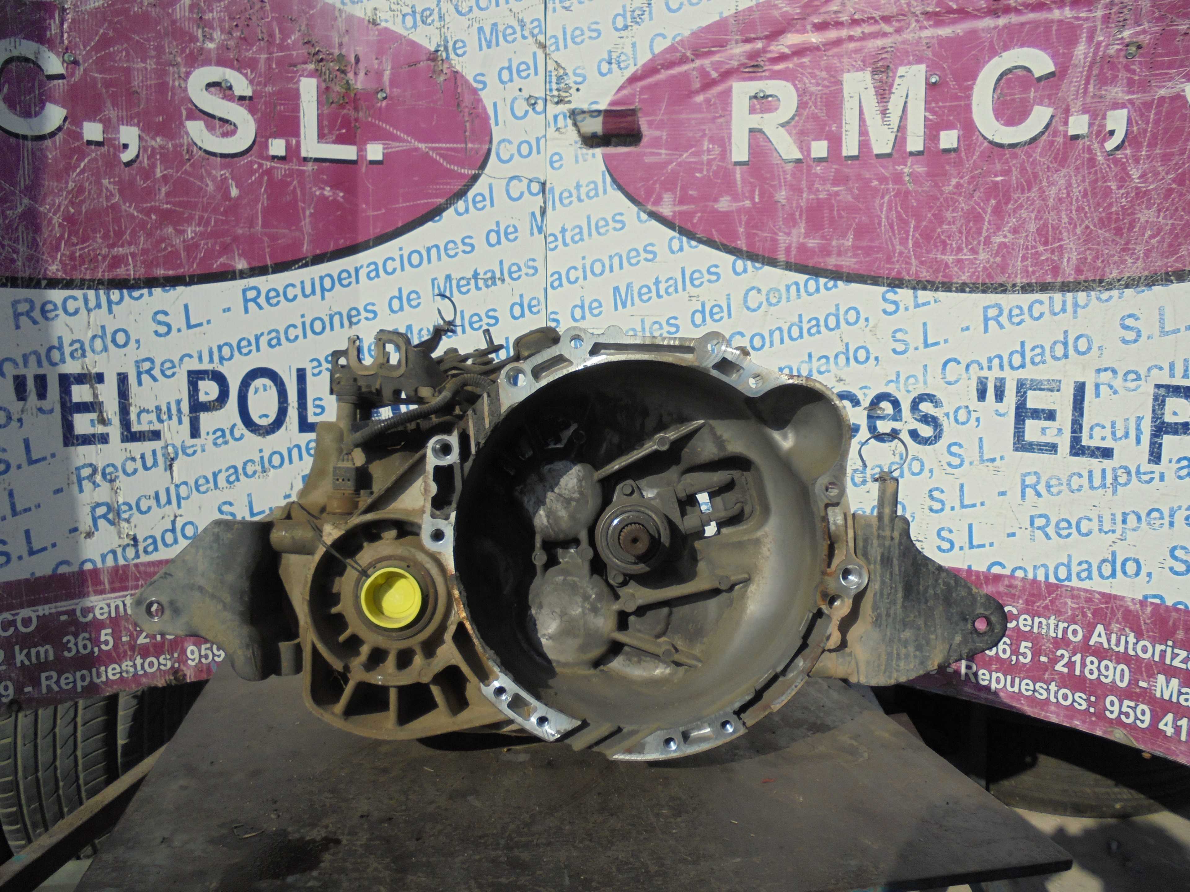 Recambio de caja cambios para kia carens (un) concept referencia OEM IAM S620JC M5GF2 DDC2WD