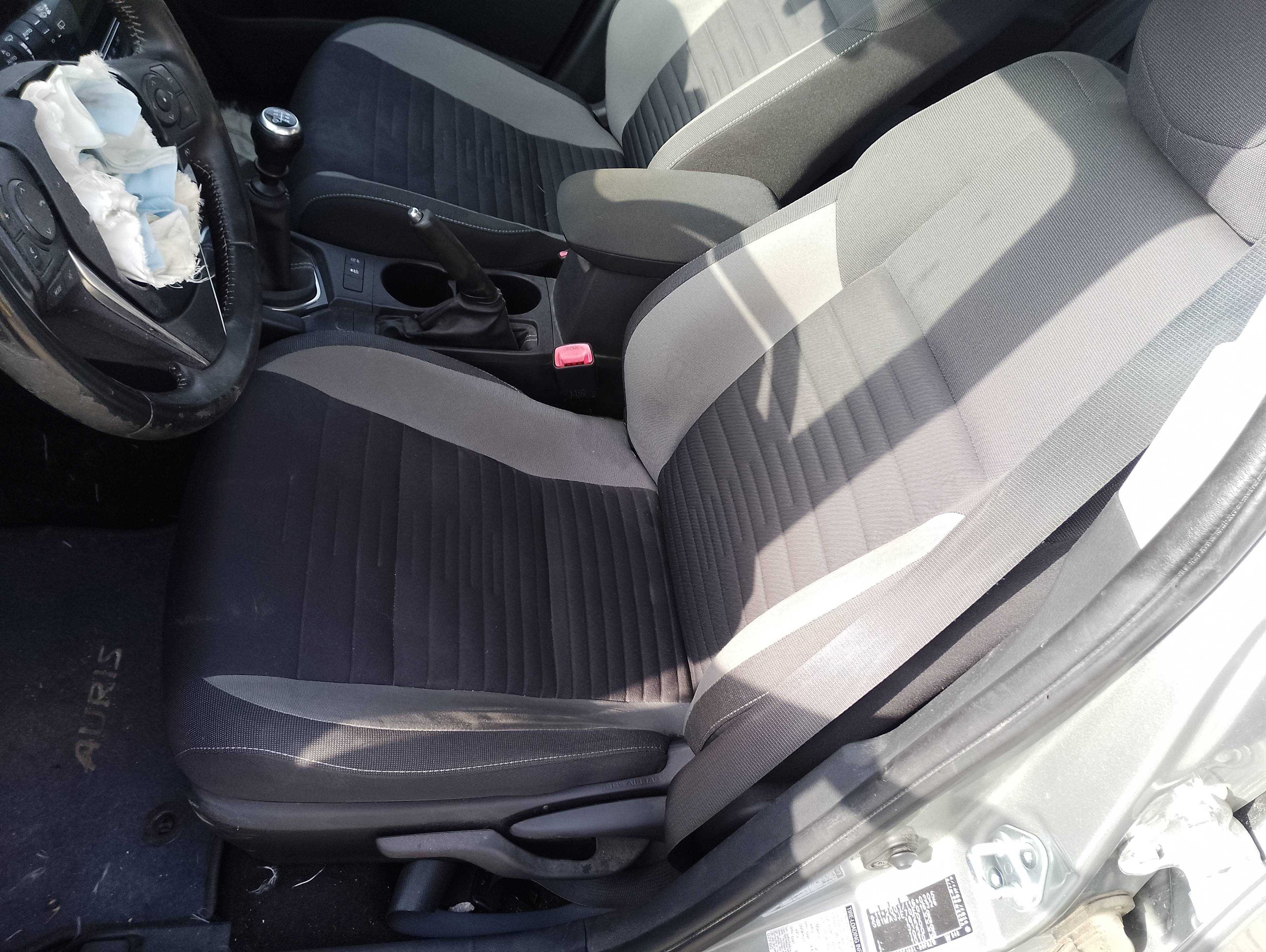 Recambio de asiento delantero izquierdo para toyota auris active referencia OEM IAM   
