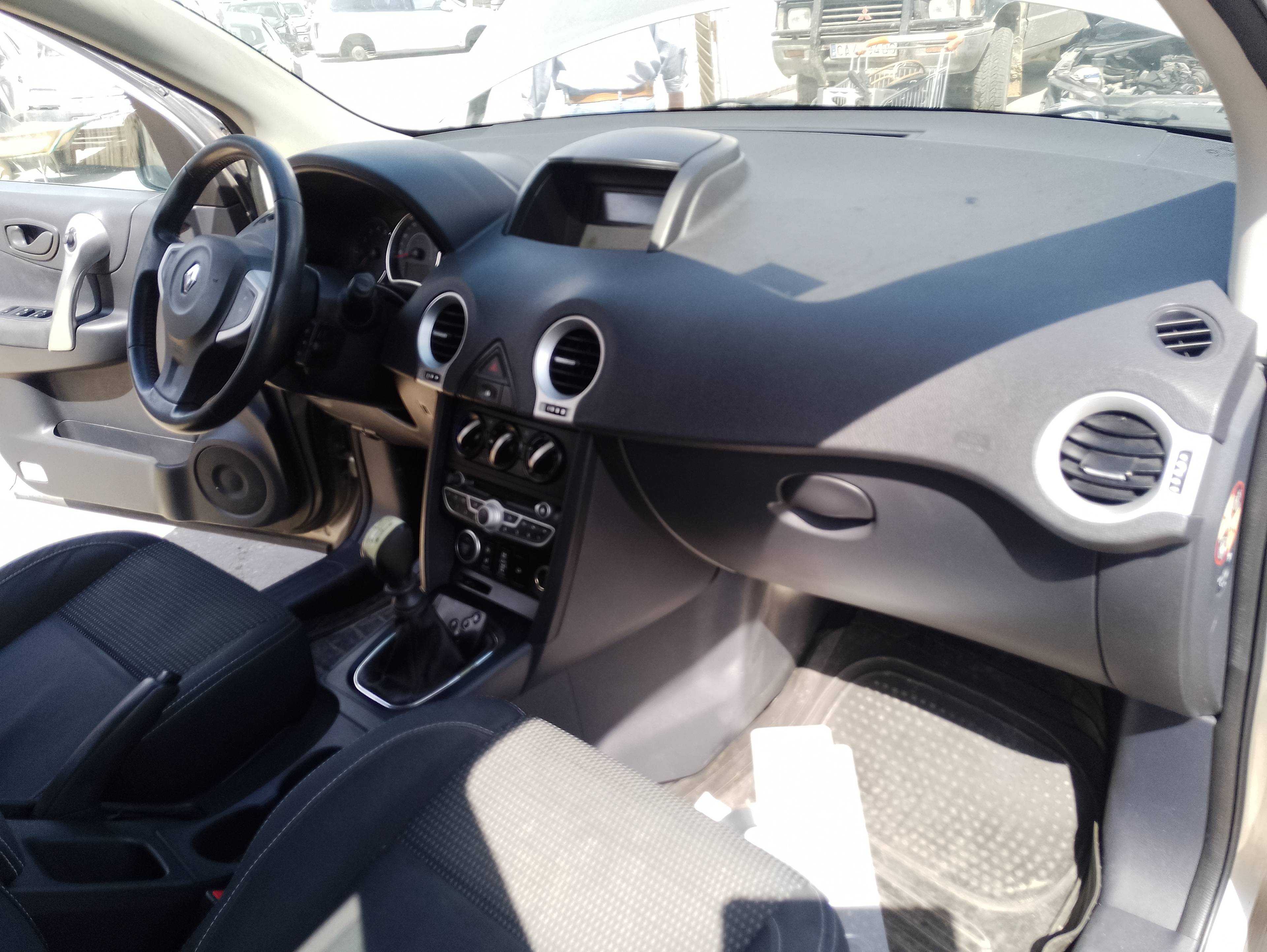 Recambio de salpicadero para renault koleos bose edition referencia OEM IAM   