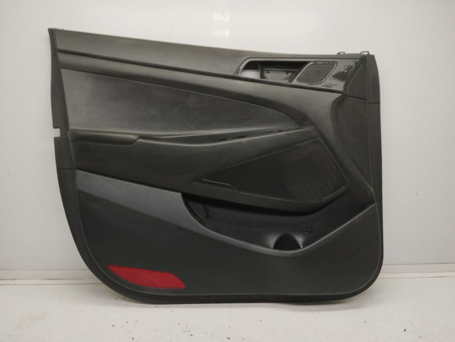 Recambio de guarnecido puerta delantera izquierda para hyundai tucson classic blue referencia OEM IAM 82351D7000  