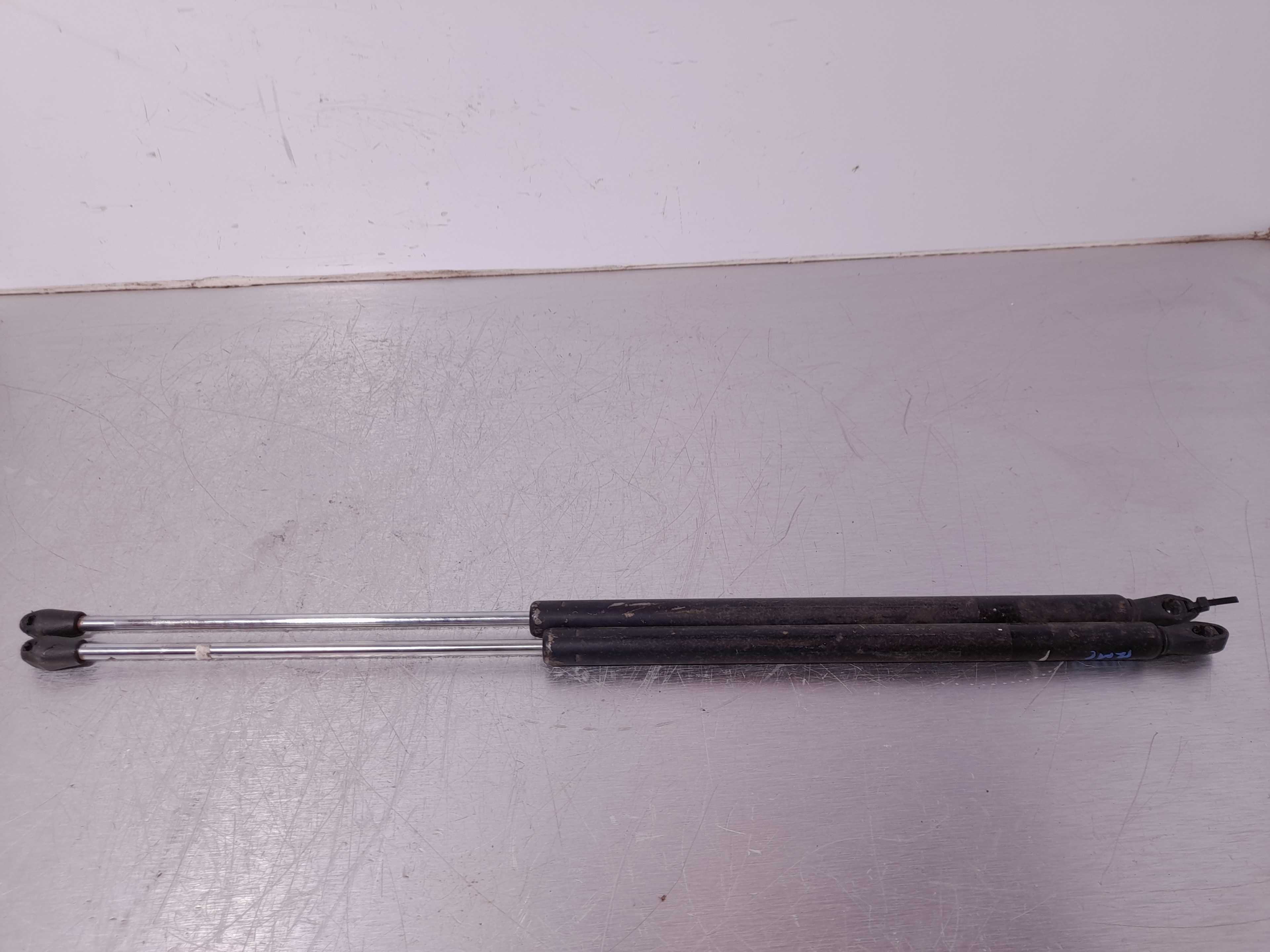 Recambio de amortiguadores maletero / porton para ford escort berlina bravo referencia OEM IAM   
